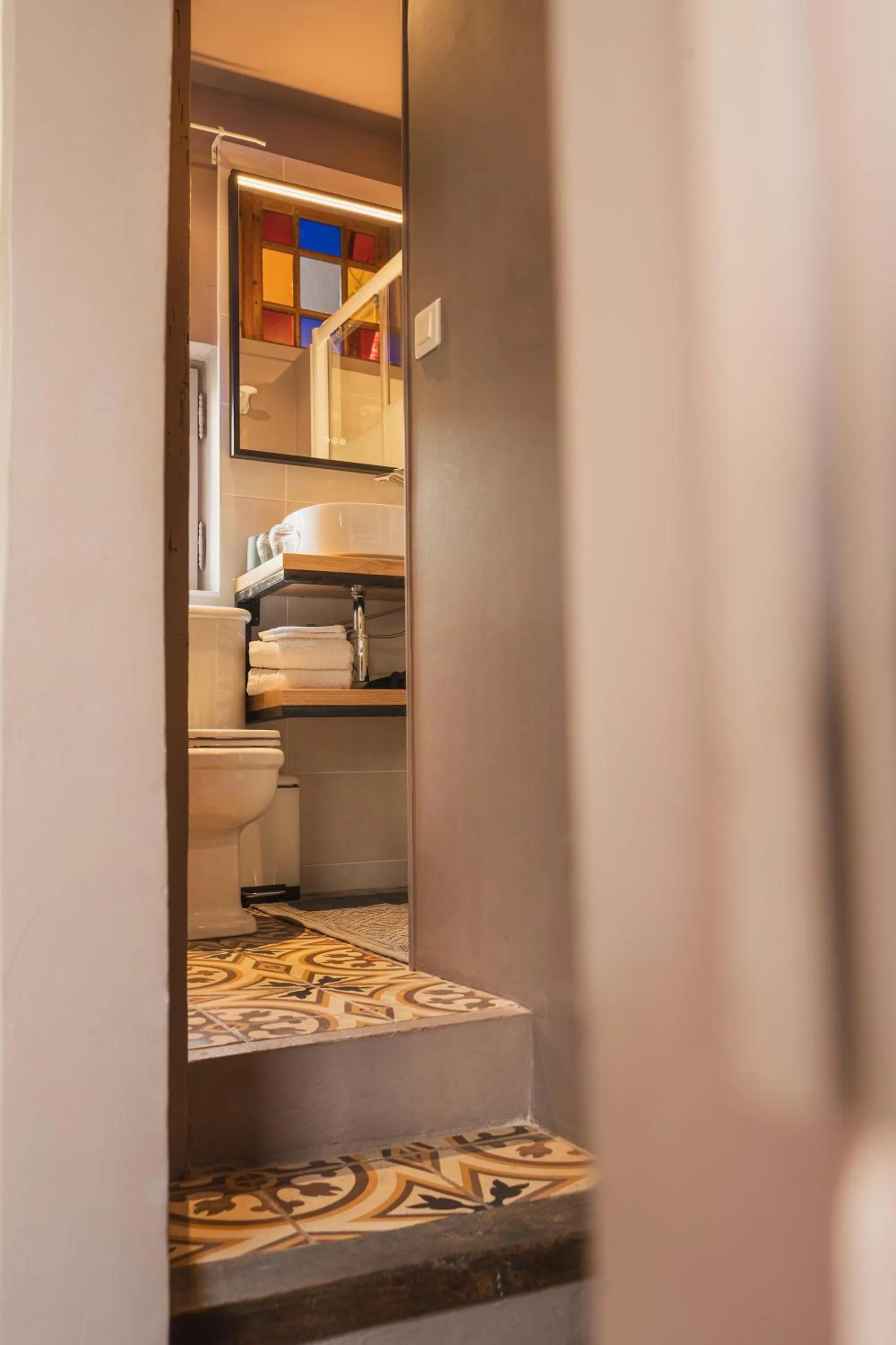 Shower in Les Jardins de Baracane