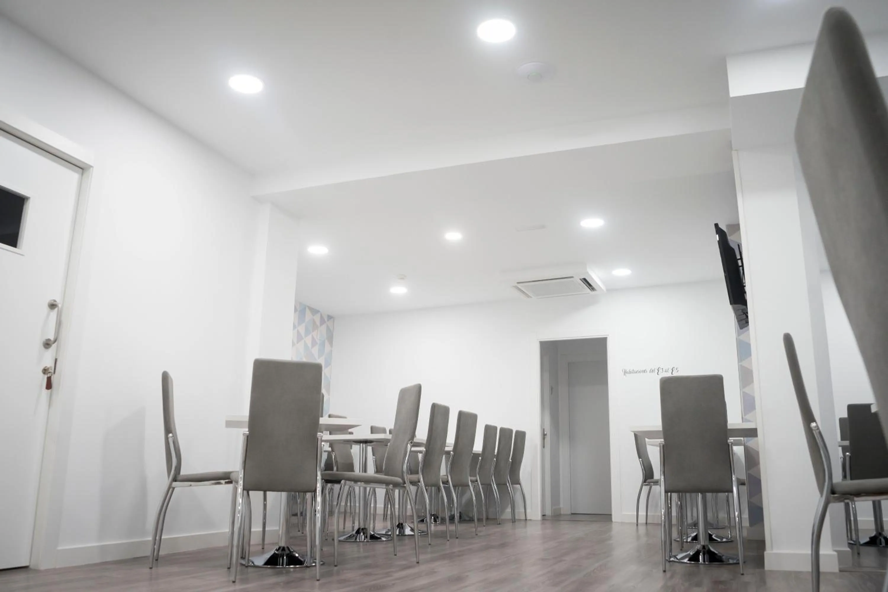 air conditioner in Hostal Goyesco Plaza