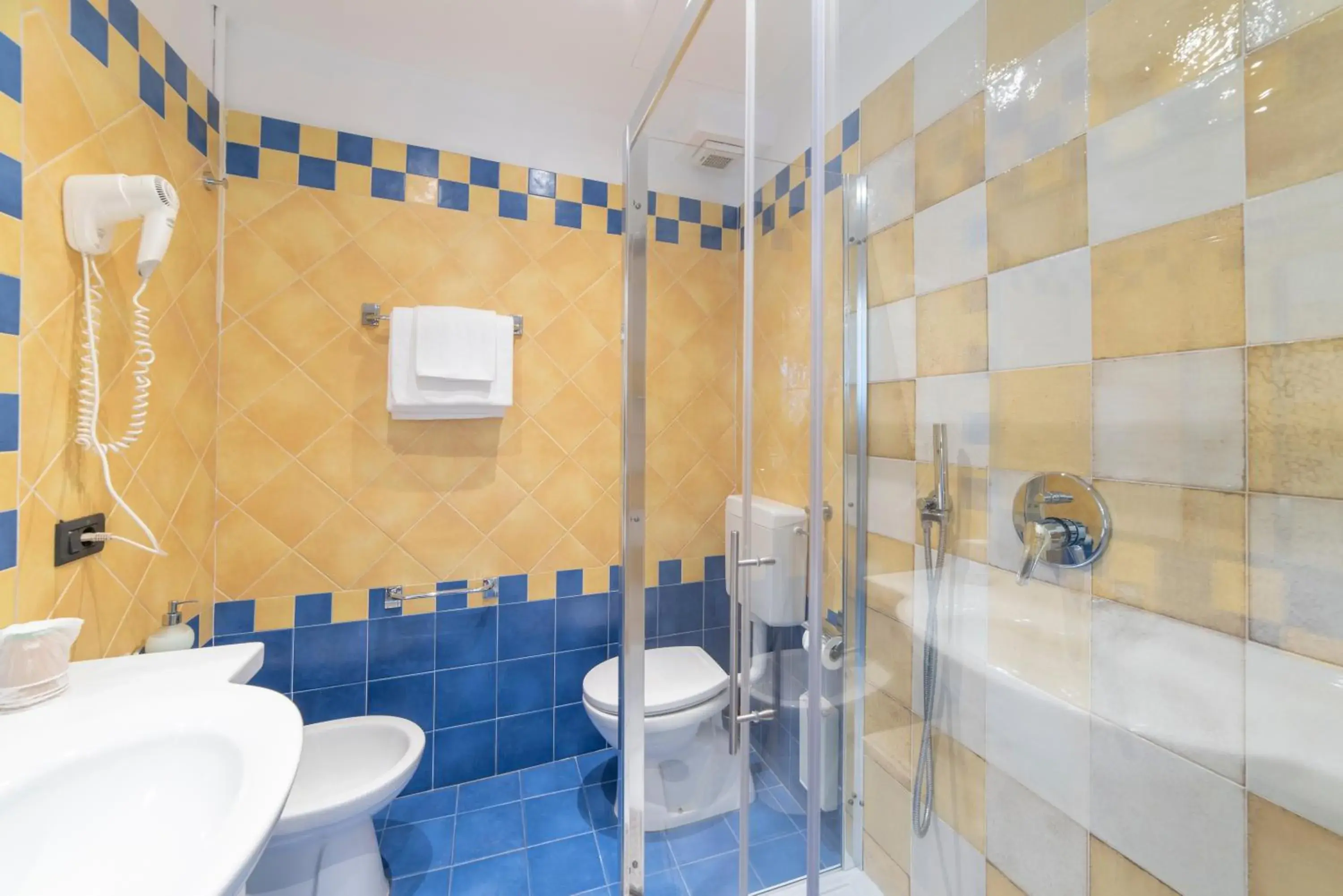 Triple Room in Dependance Pesce d'Oro Triple Room in Dependance Pesce d'Oro