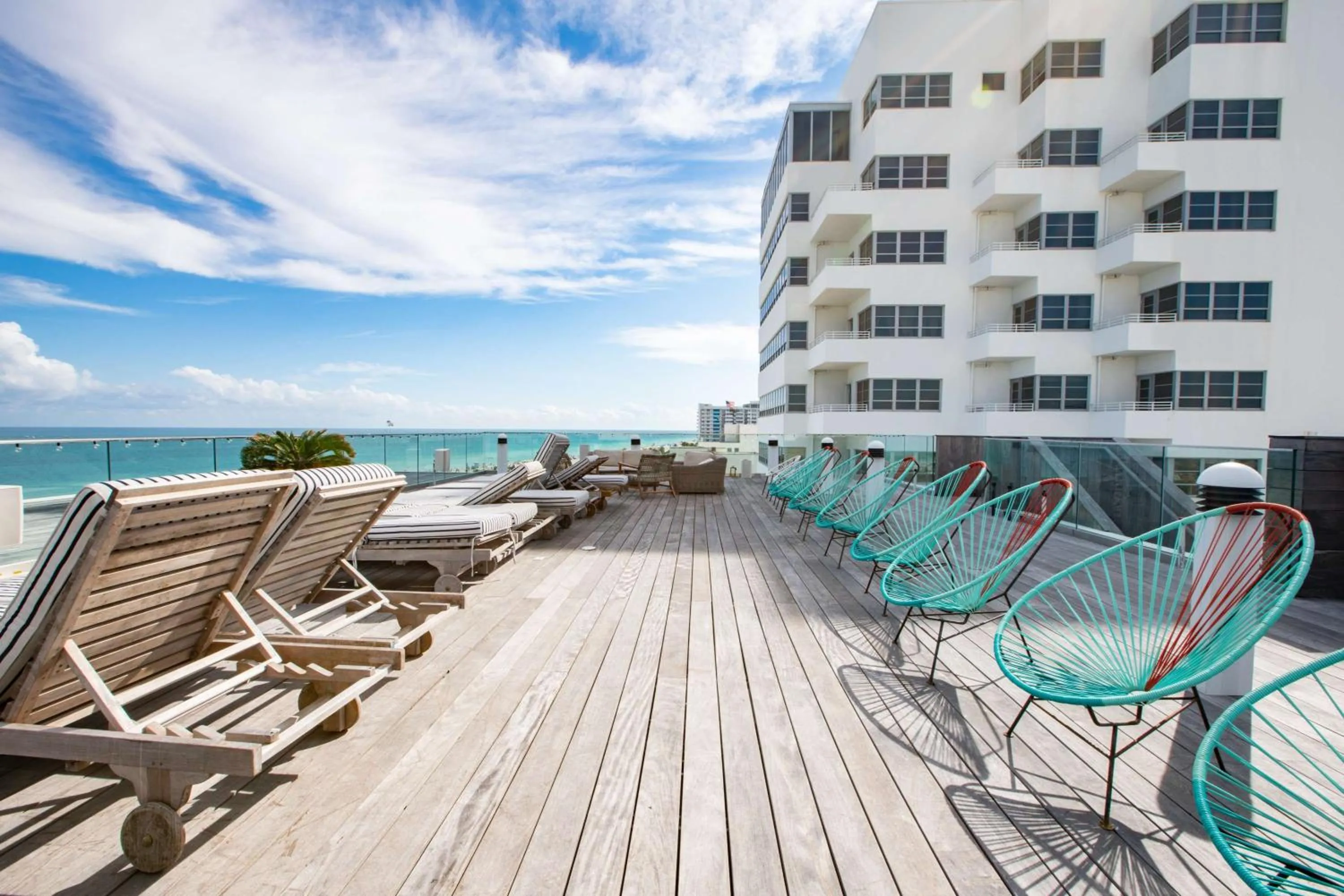 Beach in Nautilus Sonesta Miami Beach
