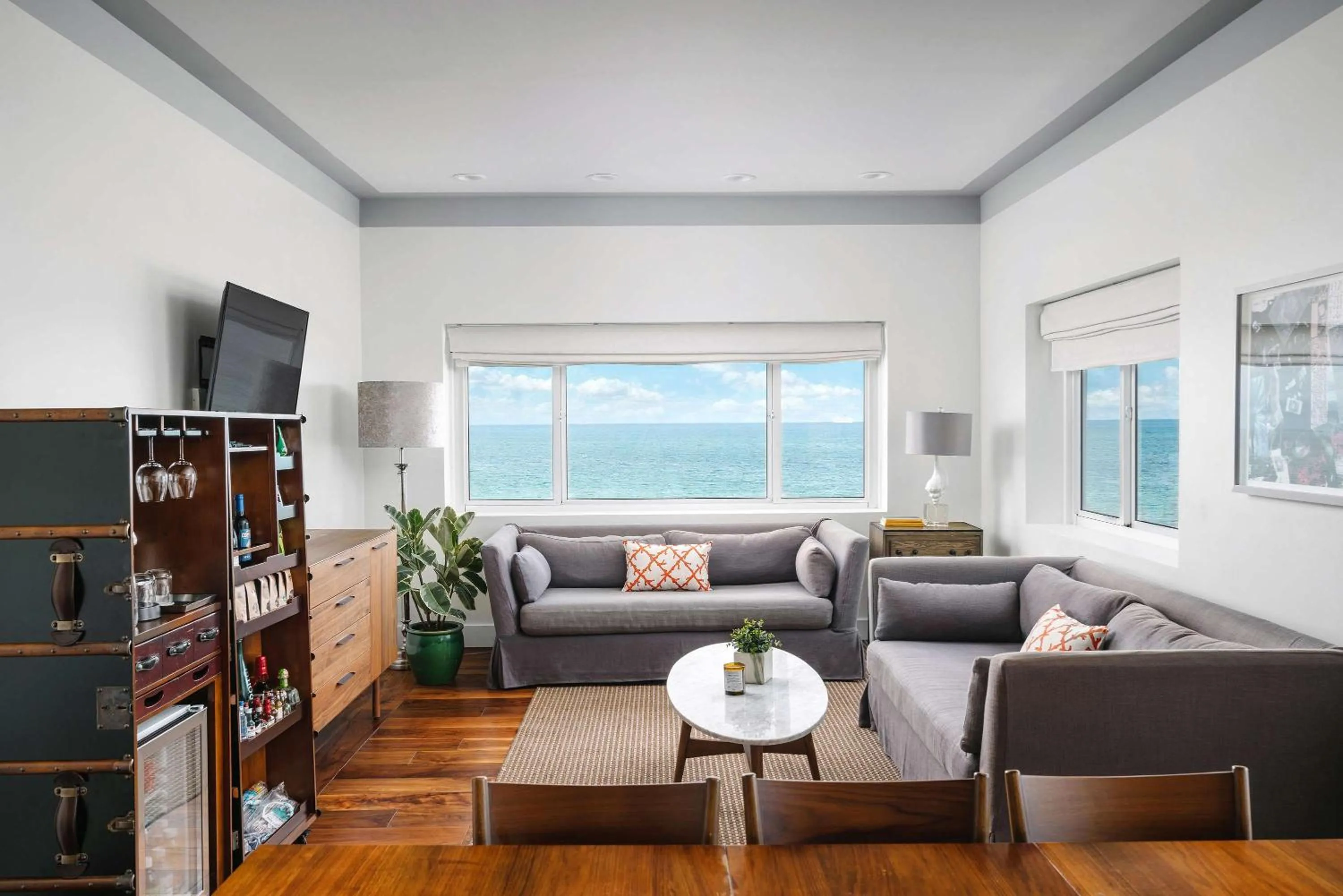 Bedroom in Nautilus Sonesta Miami Beach