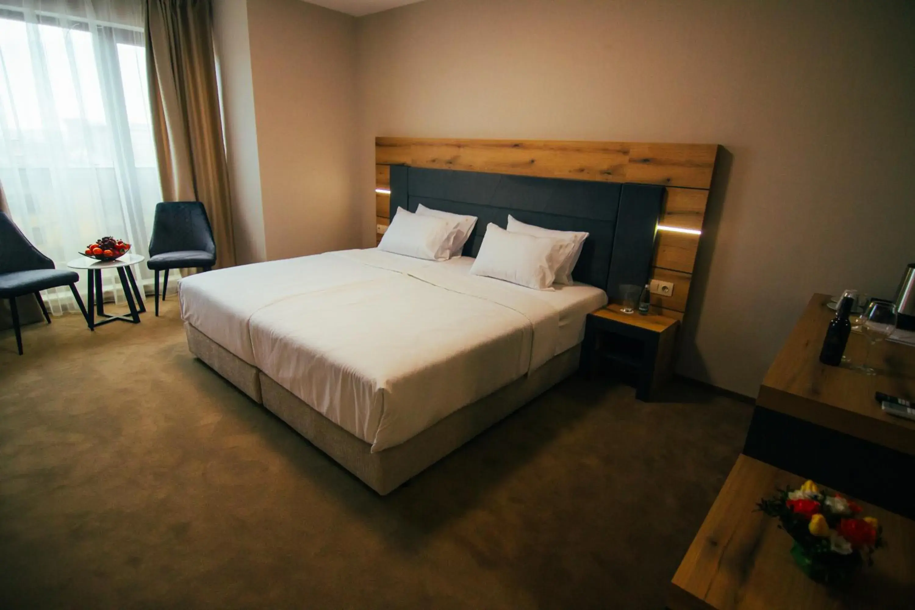 Coffee/tea facilities, Bed in Hotel Via Serdika Coffee/tea facilities, Bed in Hotel Via Serdika