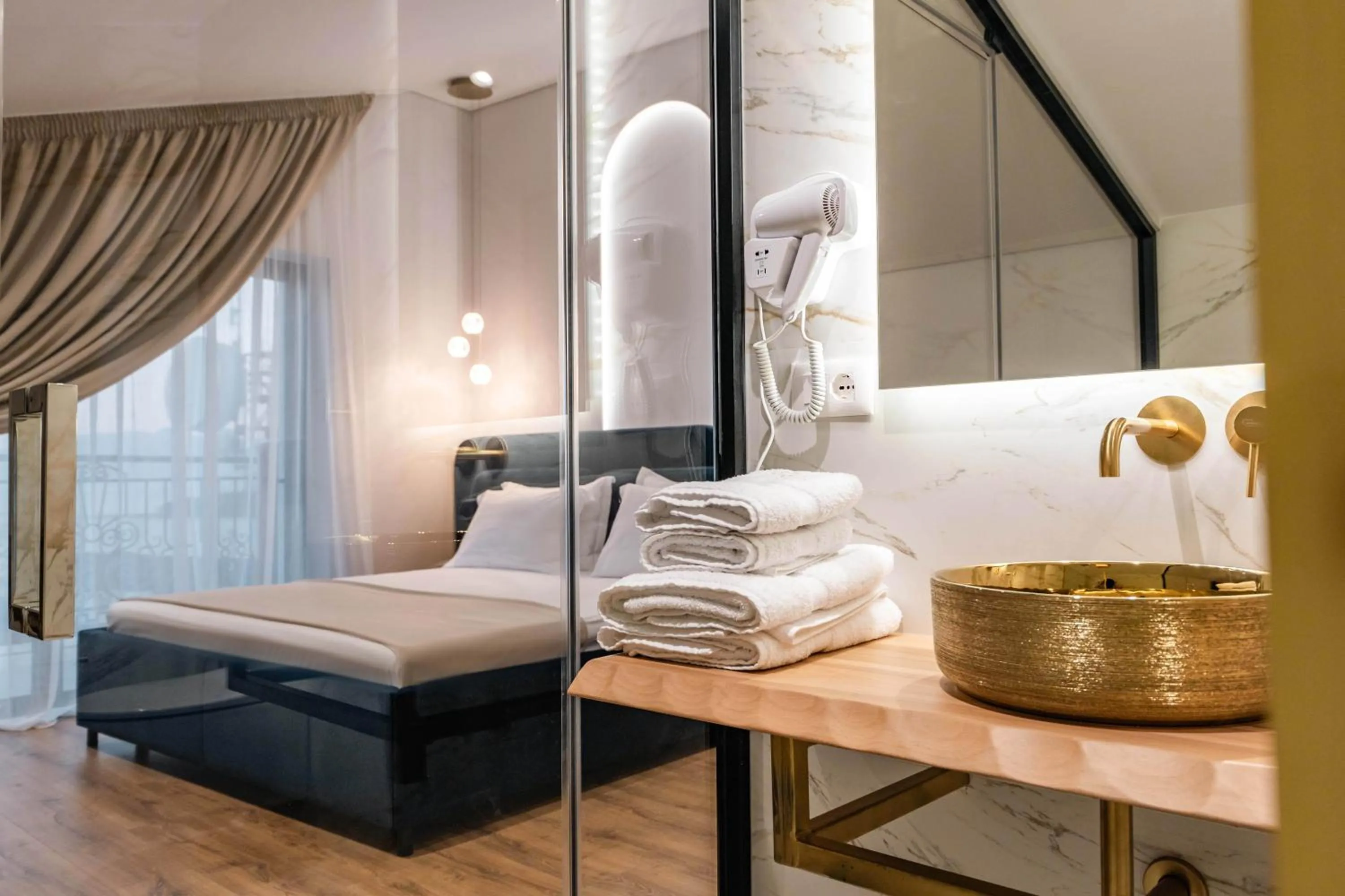 Photo of the whole room, Bed in Mae Select Hotel