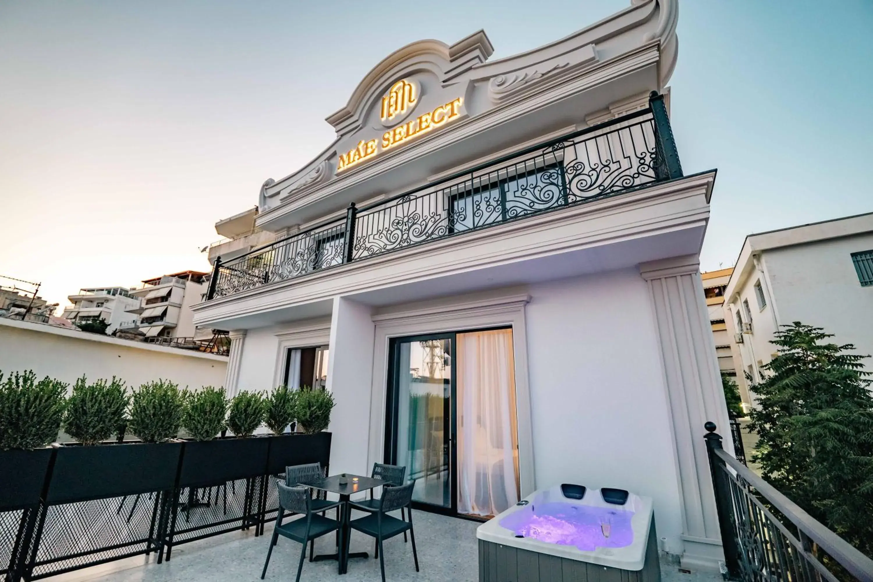 Property building in Mae Select Hotel Property building in Mae Select Hotel