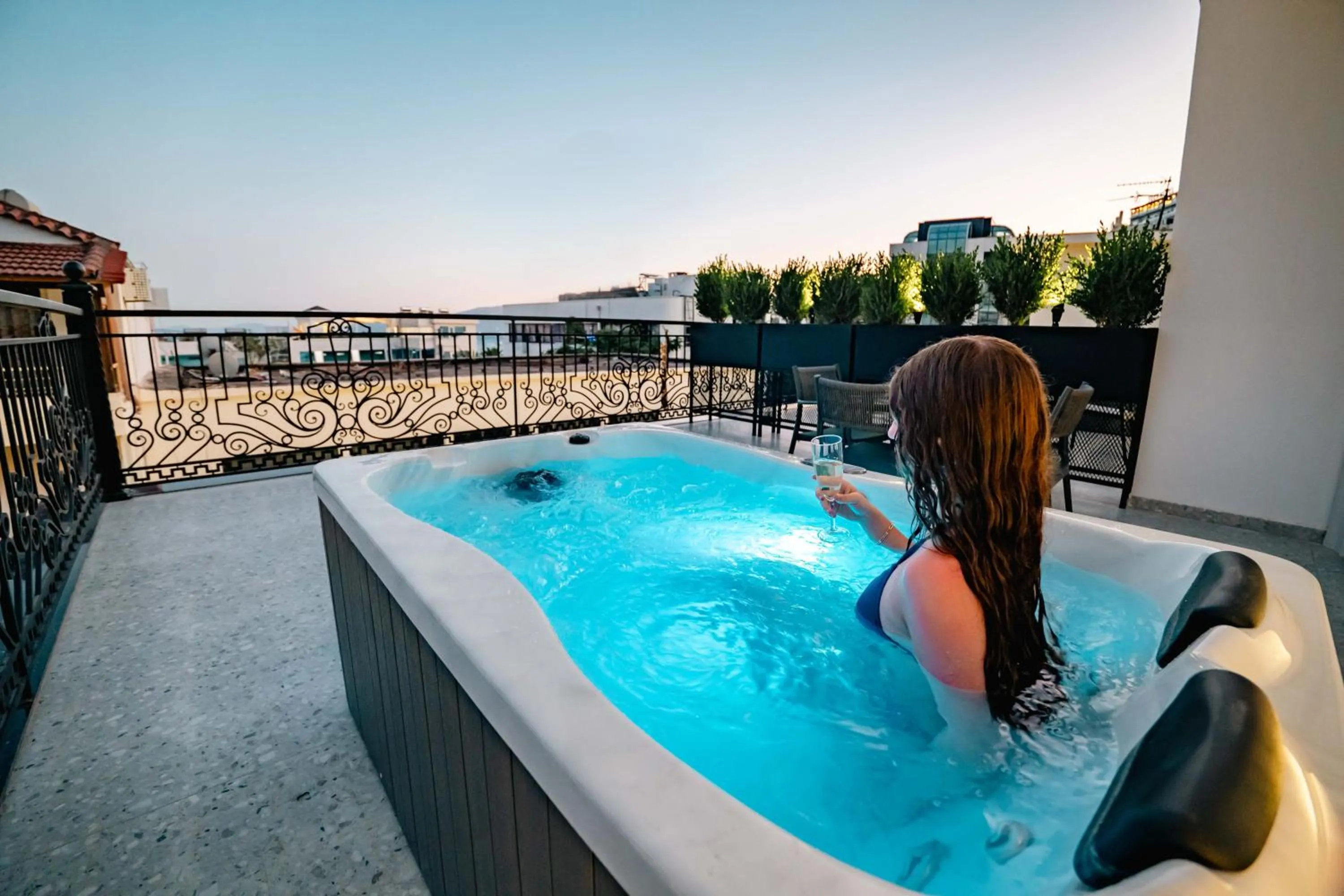 Hot Tub in Mae Select Hotel