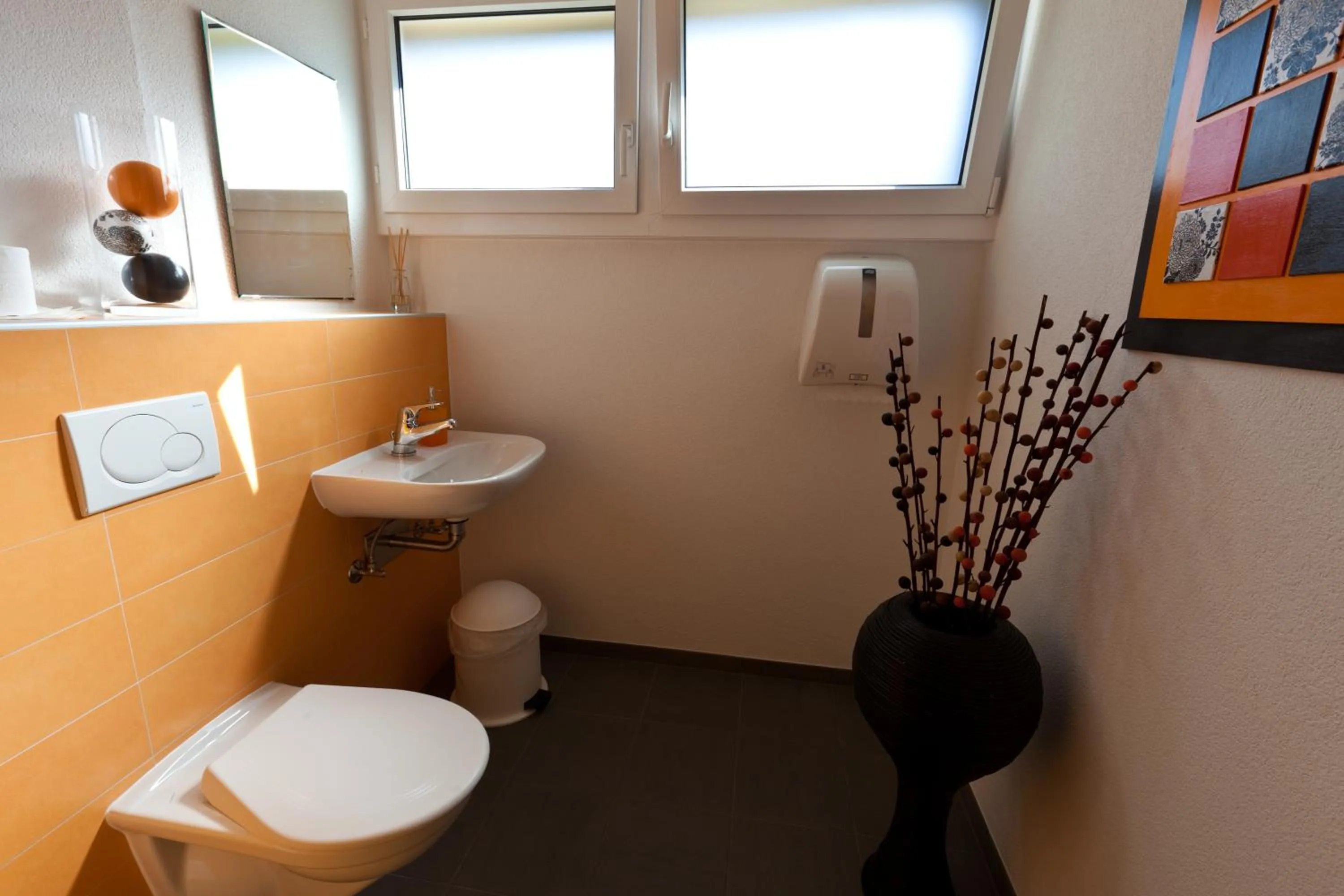 Toilet in Hotel Garni Simplon