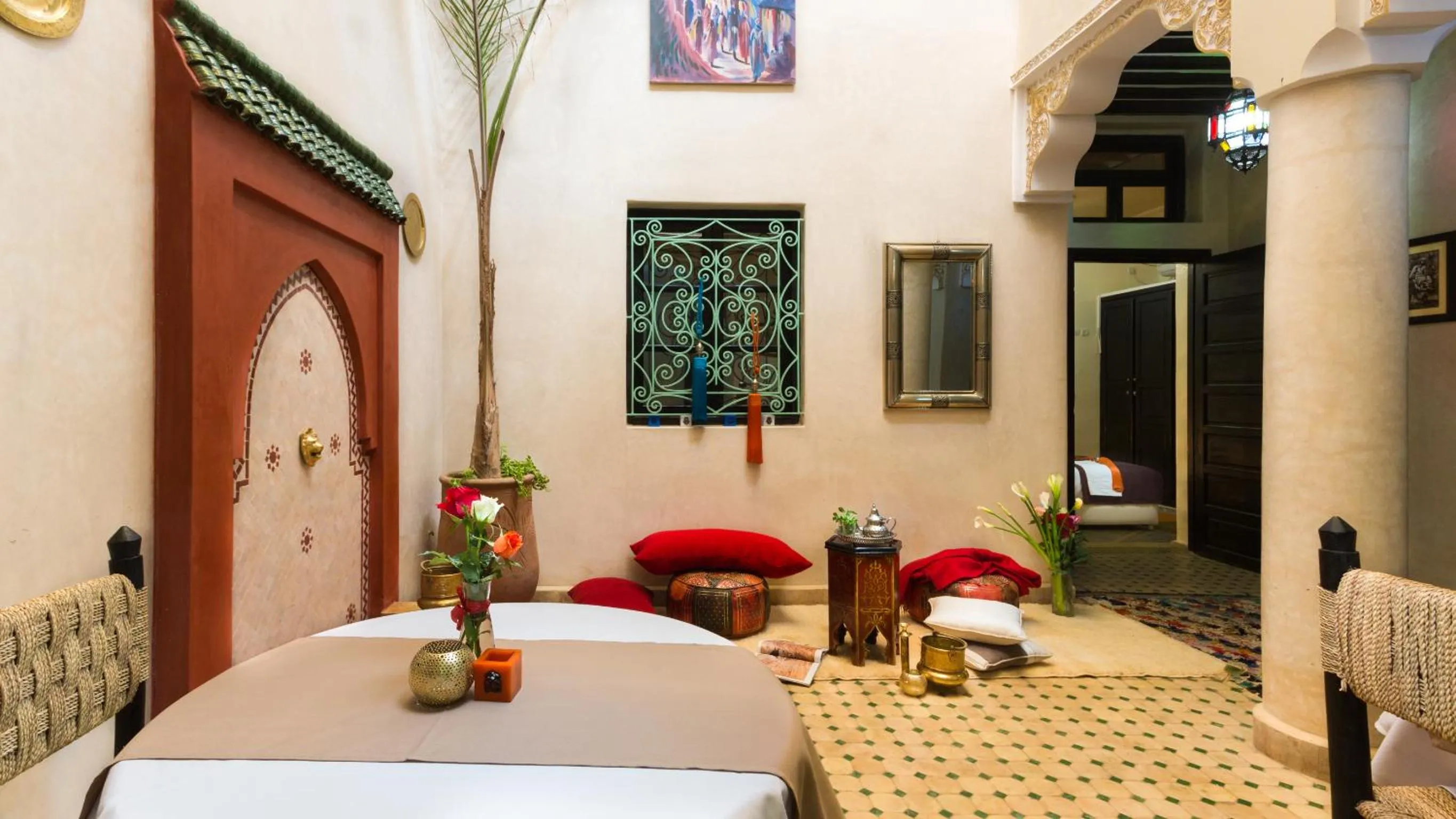 Restaurant/places to eat in Riad Dar Benbrahim