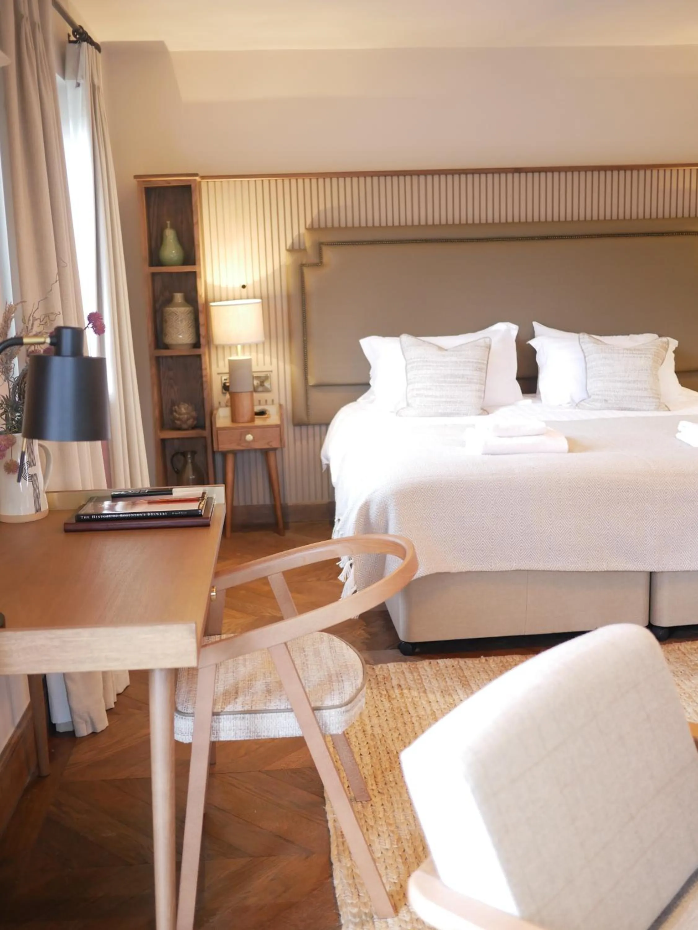 Bedroom, Bed in The Tempest Arms