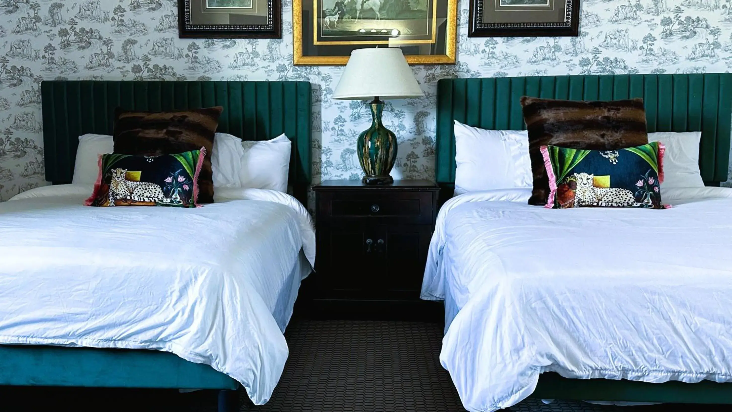 Deluxe Double Room with Bath in The Alcalde Hotel Deluxe Double Room with Bath in The Alcalde Hotel
