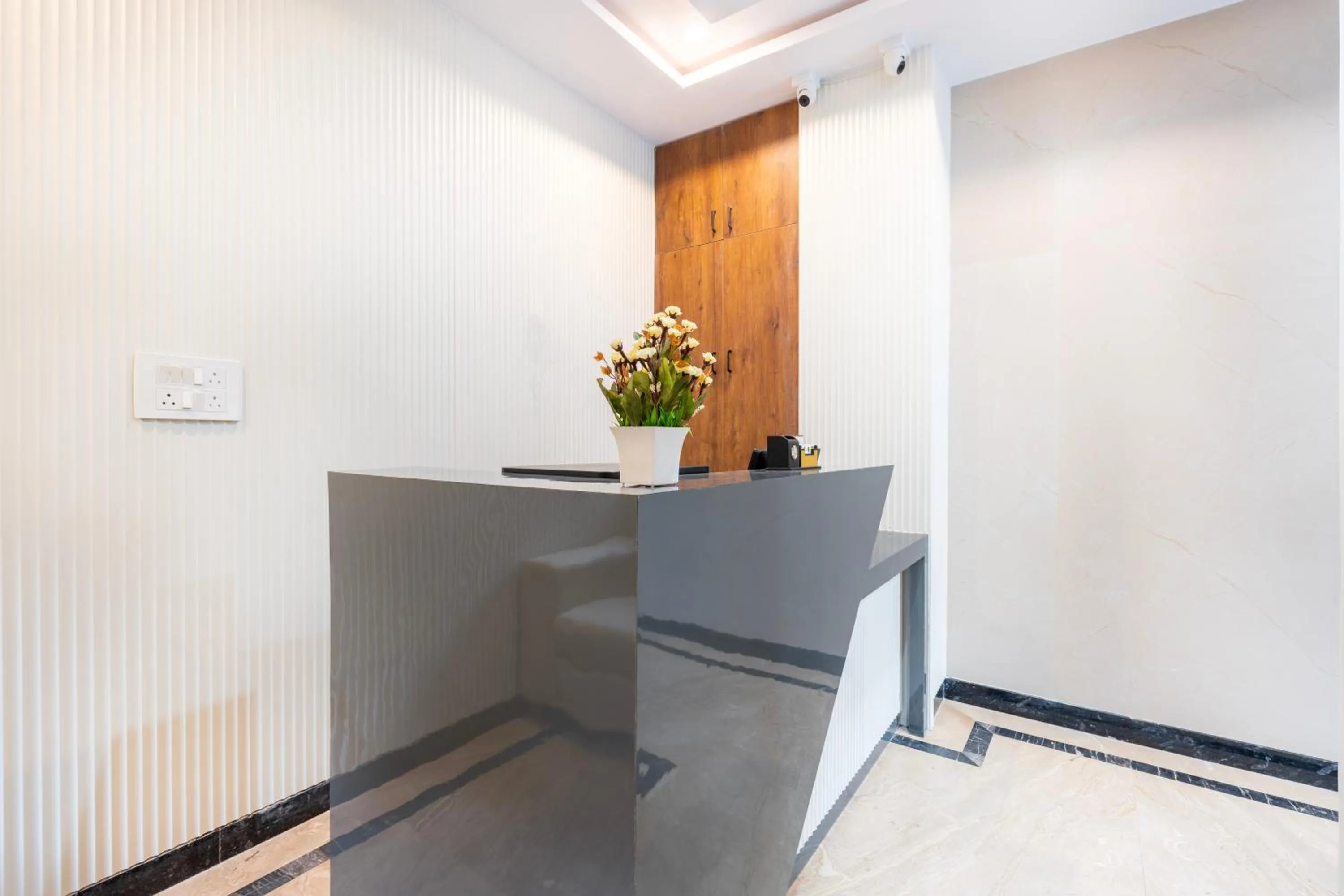 R D HOTELS Peenya