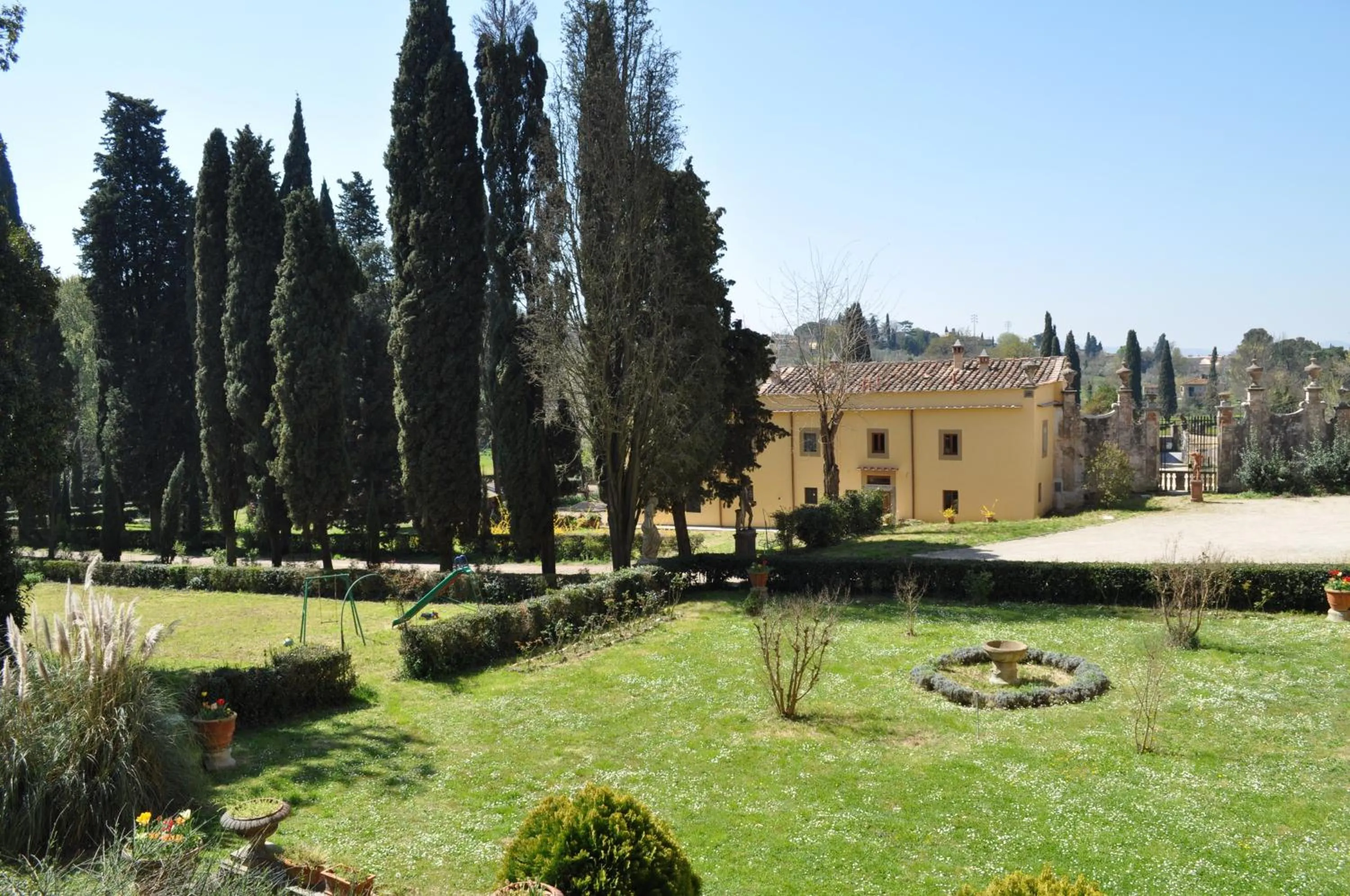 Area and facilities in Visconte Apartment