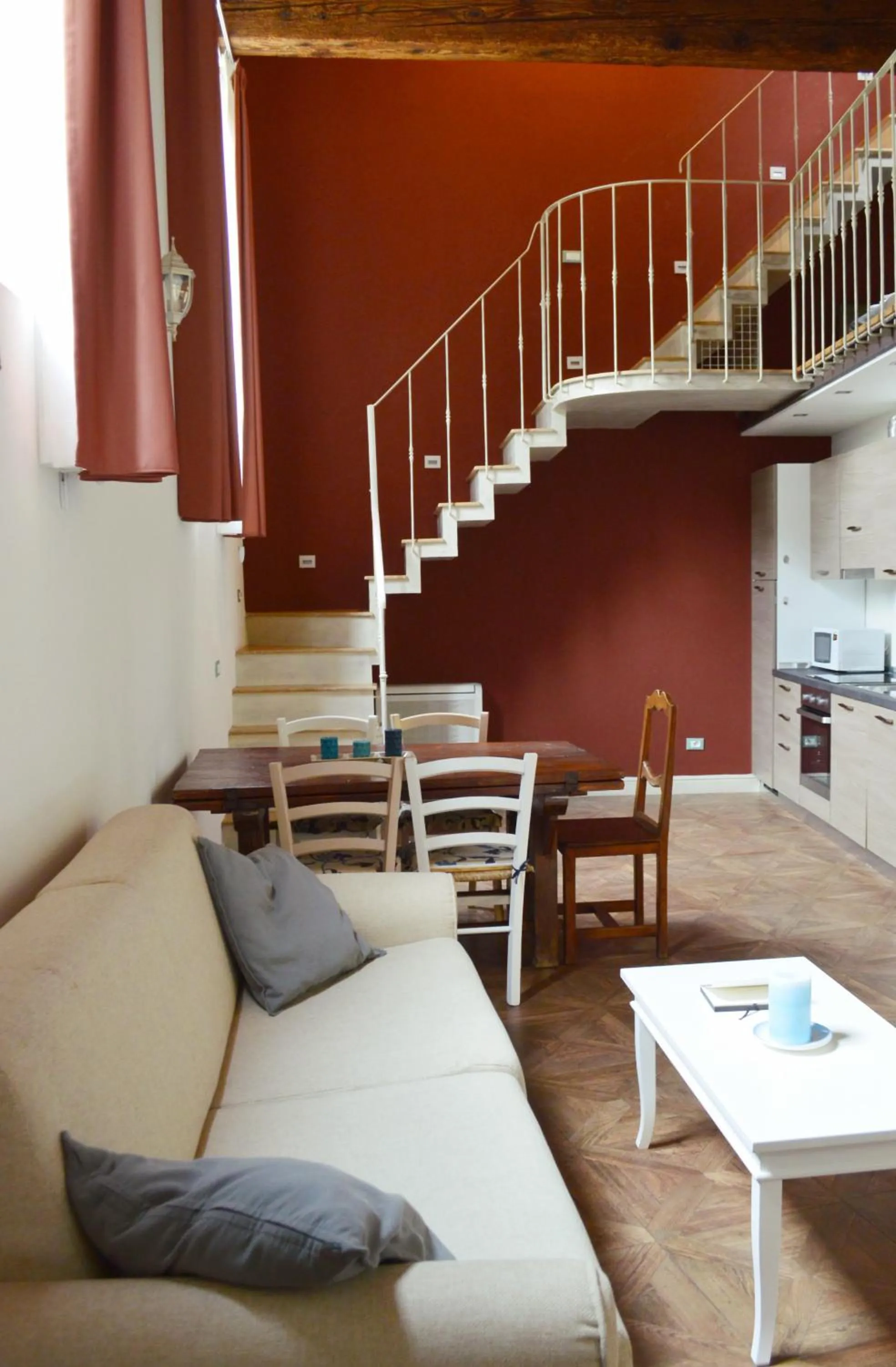 Dining area in Visconte Apartment