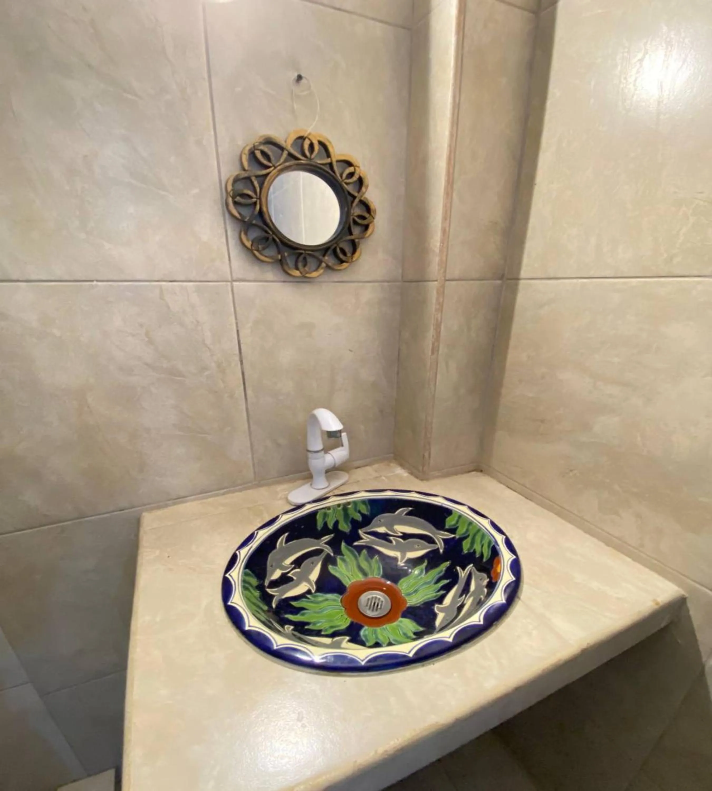 Bathroom in OYO Hotel Zihuatanejo Malibu