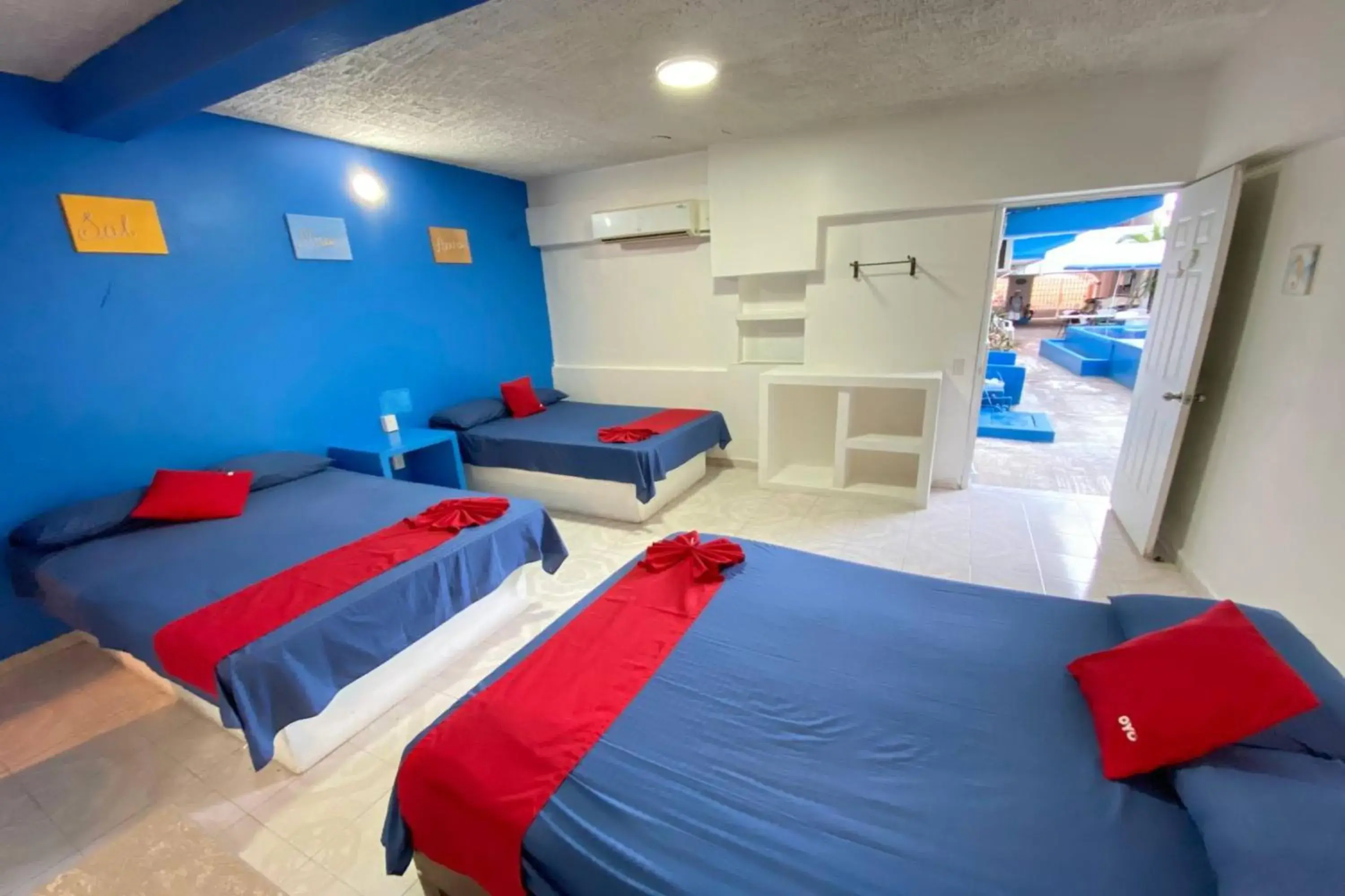 Standard Family Room in OYO Hotel Zihuatanejo Malibu Standard Family Room in OYO Hotel Zihuatanejo Malibu