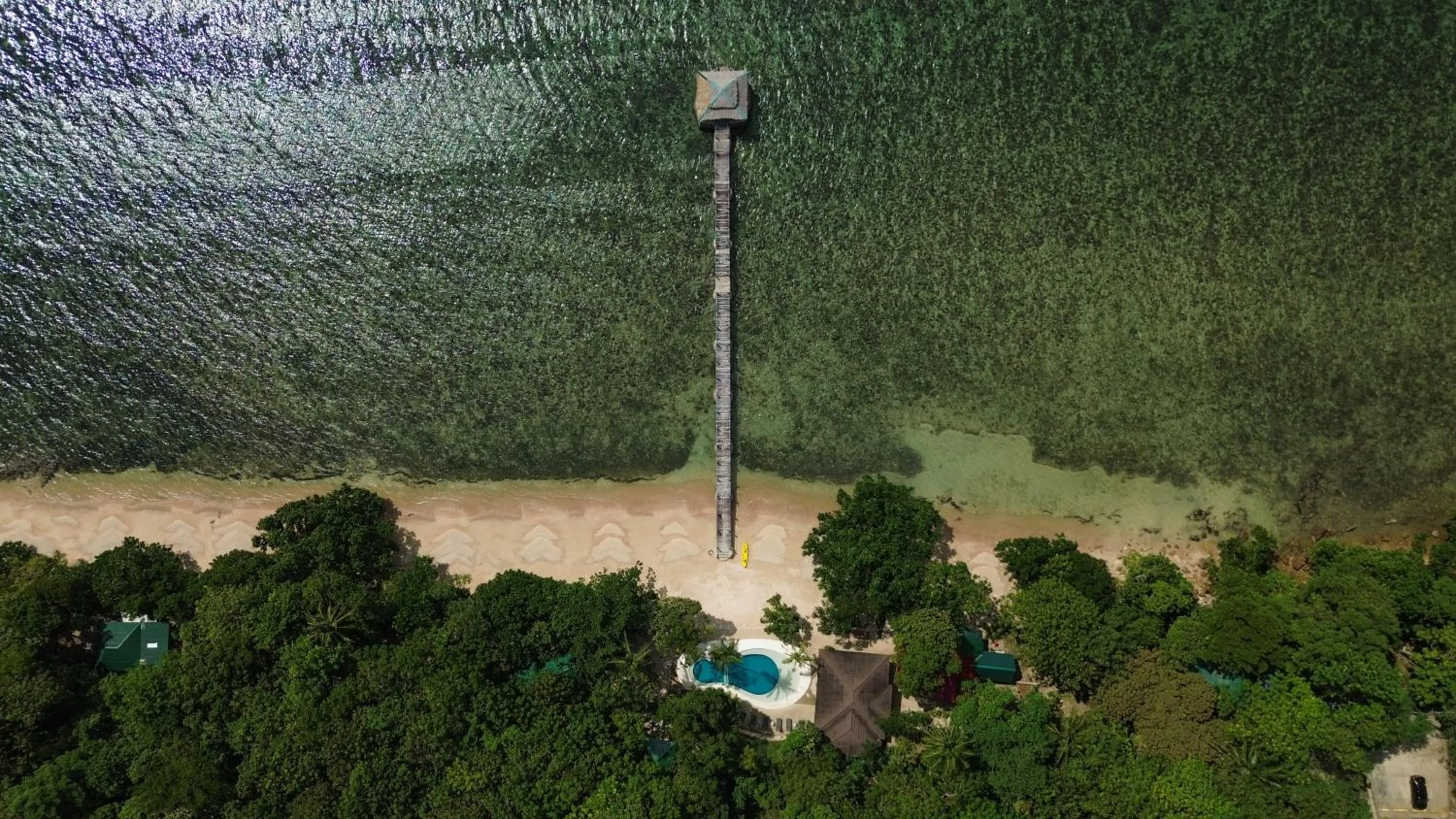 Alam Indah Beach Resort Busuanga