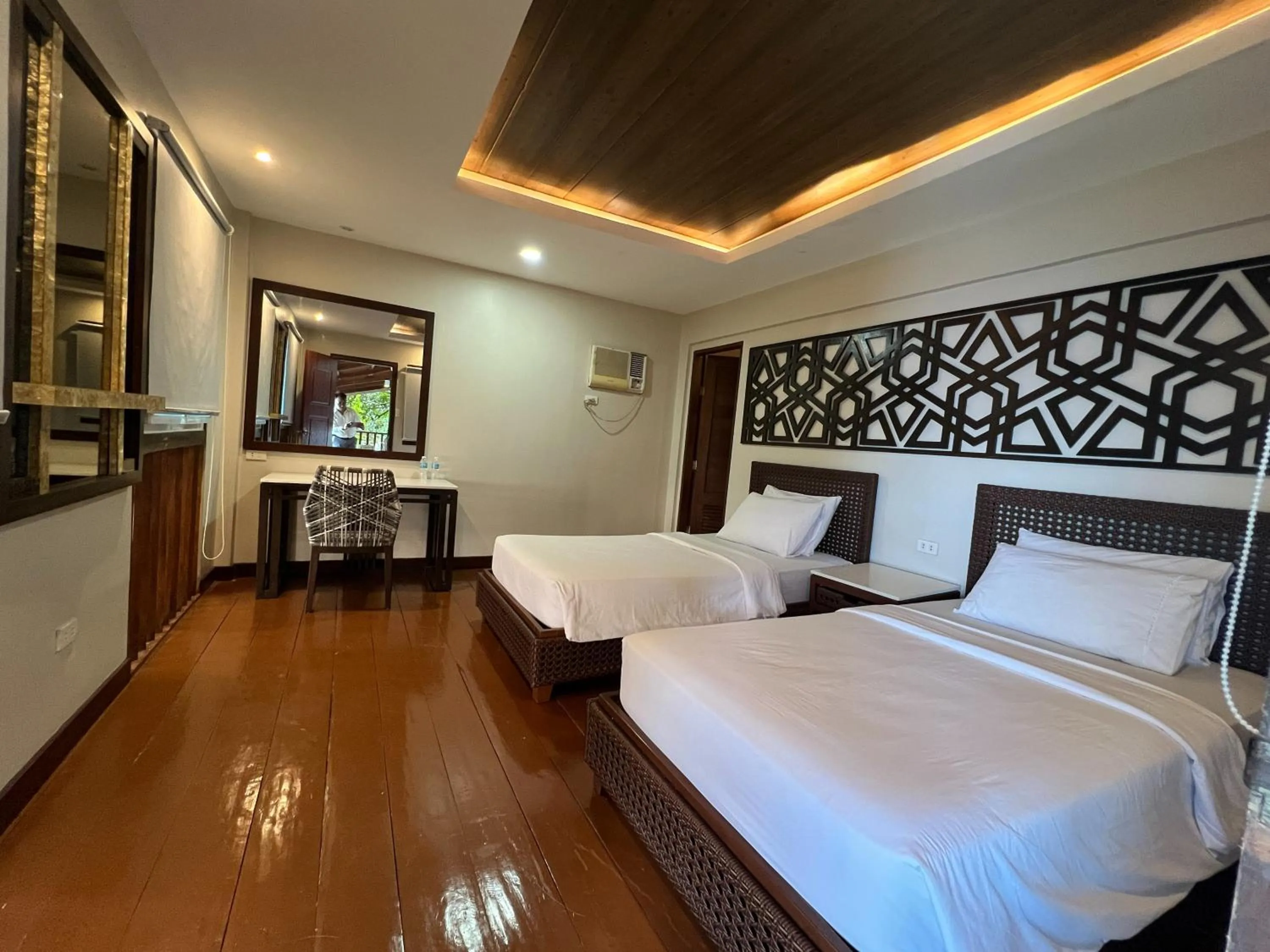 Bed in Alam Indah Beach Resort Busuanga
