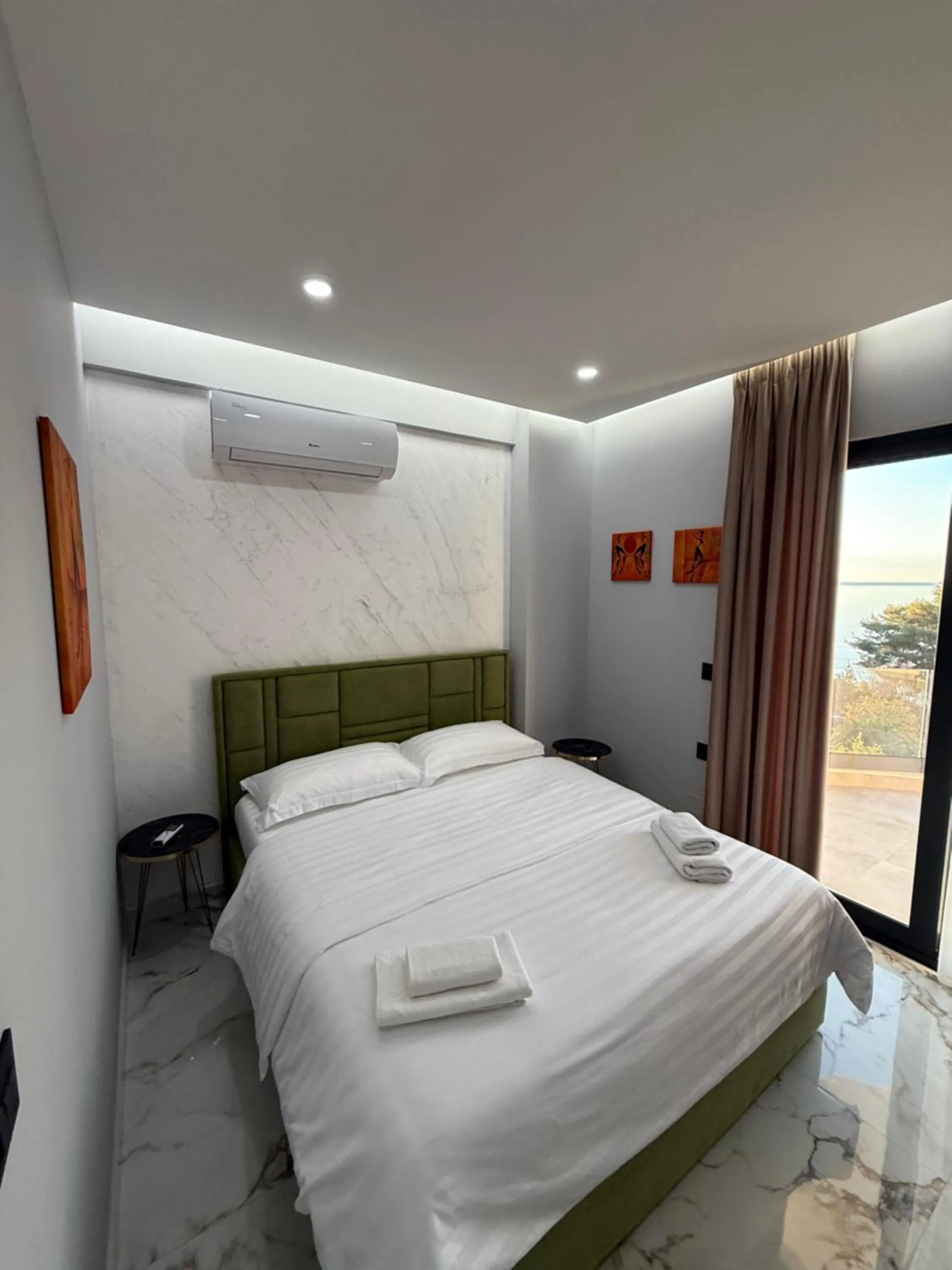 Bed in Day Lux Premium Apartments