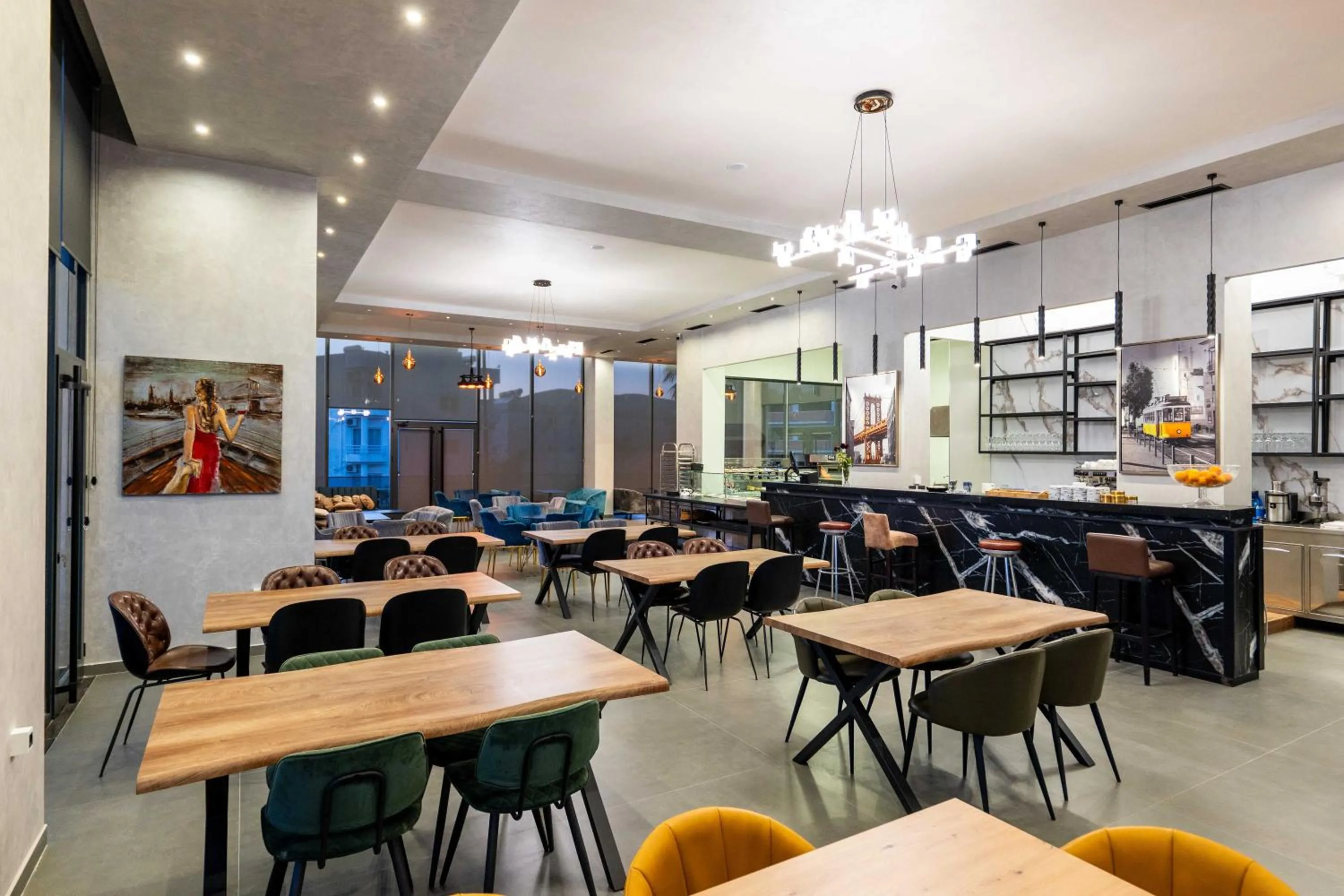 Restaurant/places to eat in Day Lux Premium Apartments