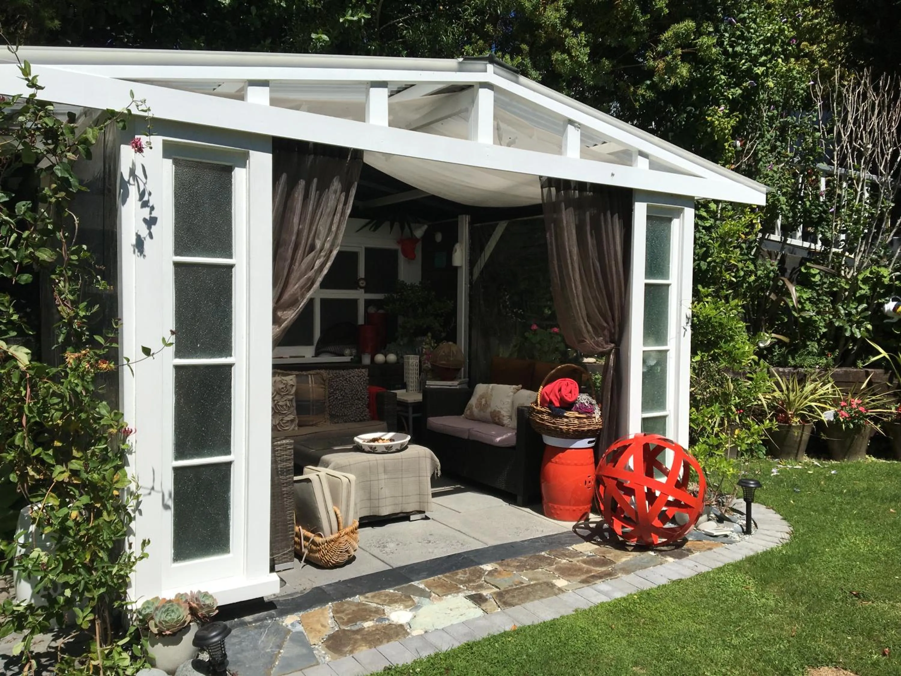 Patio in Ah House City B&B Nelson