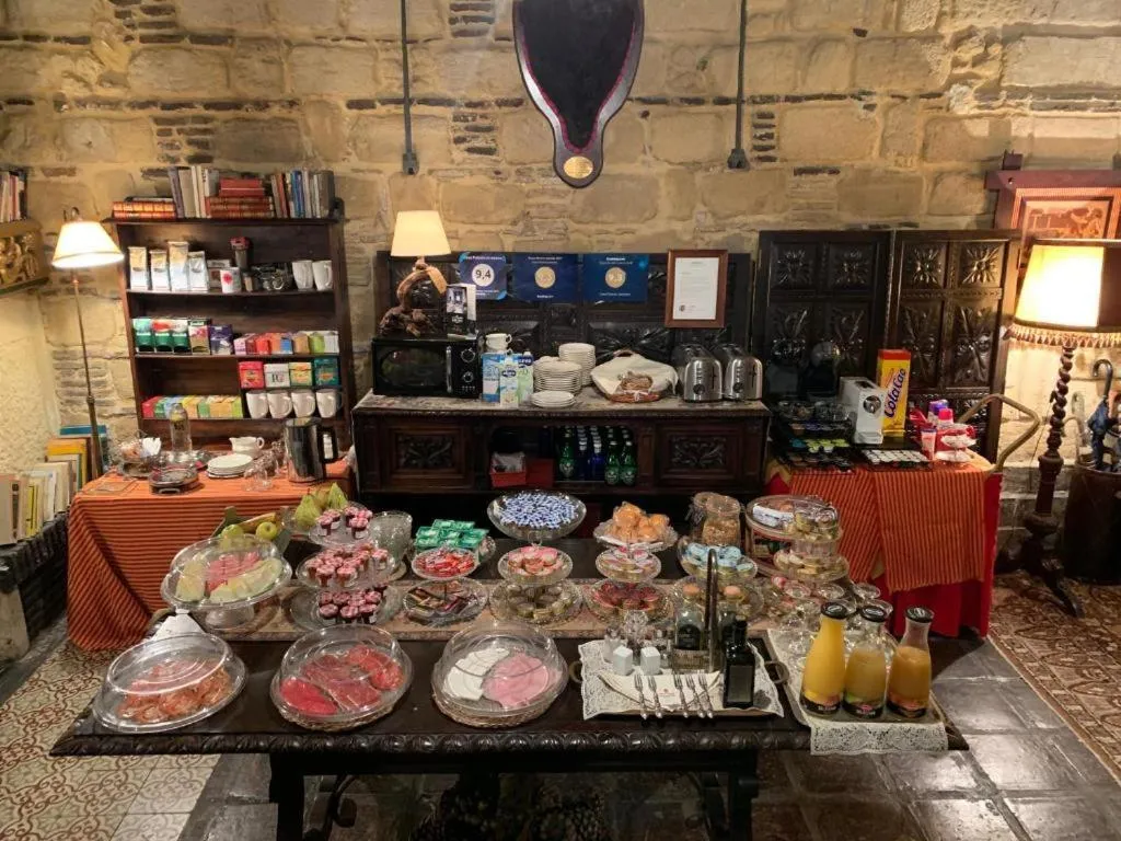 Food and drinks in Casa Palacio Jerezana