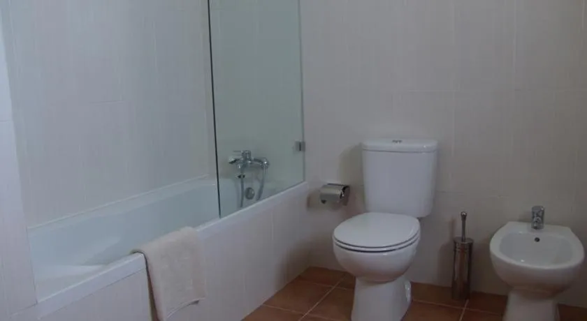 Bathroom in Casas de Miróbriga