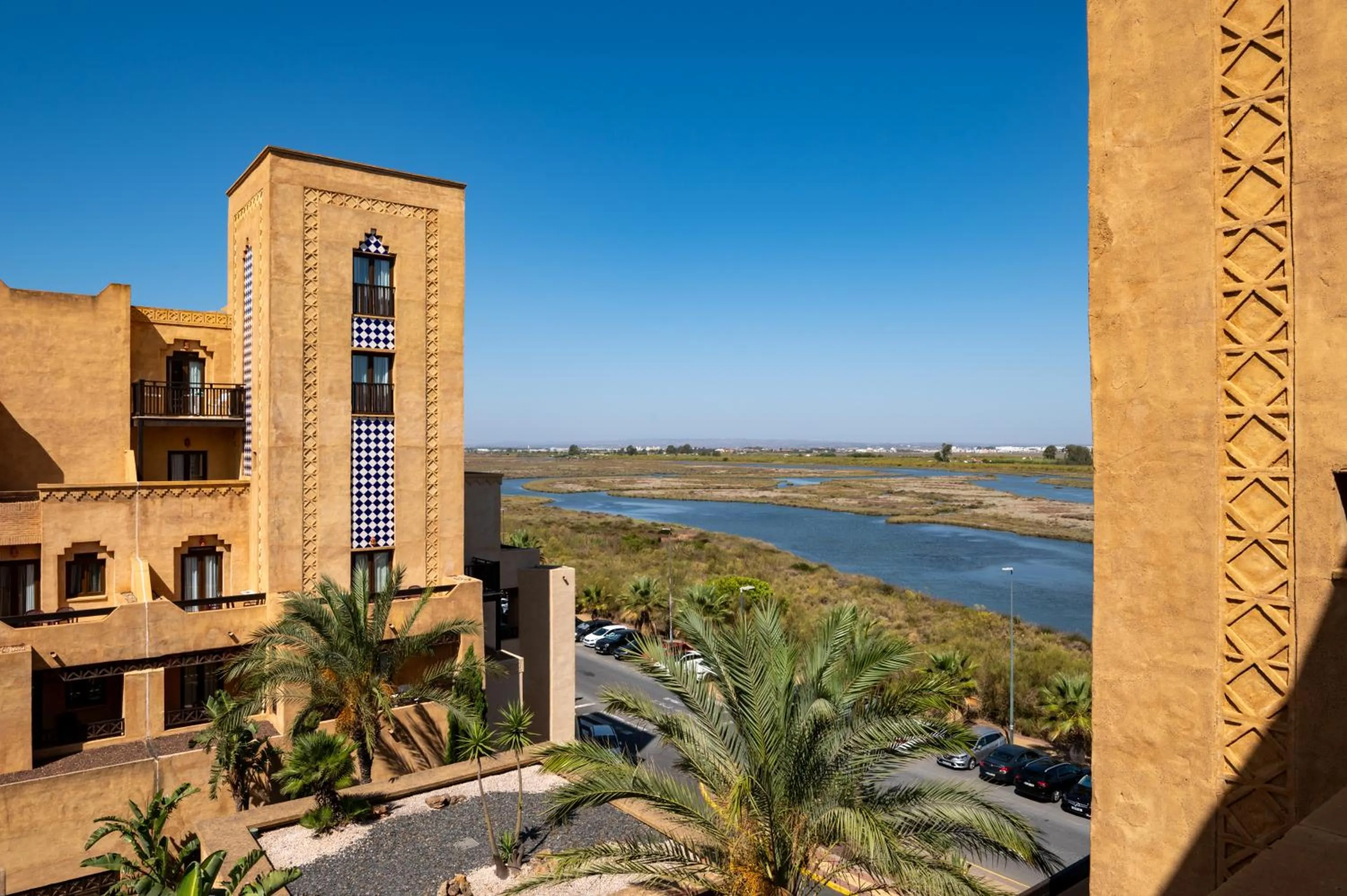 Property building in Vila Gale Isla Canela