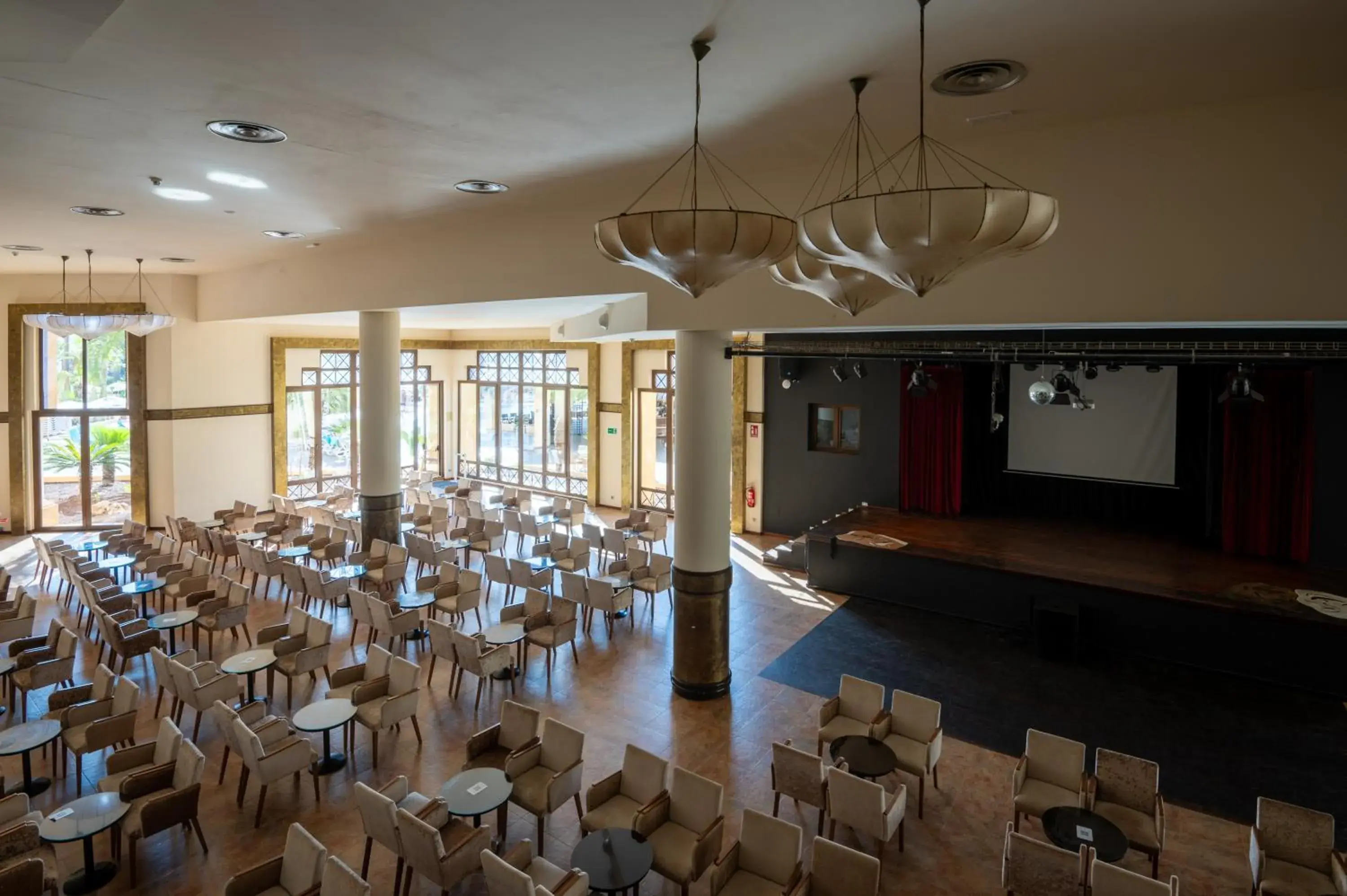 Lounge or bar in Iberostar Isla Canela Lounge or bar in Iberostar Isla Canela