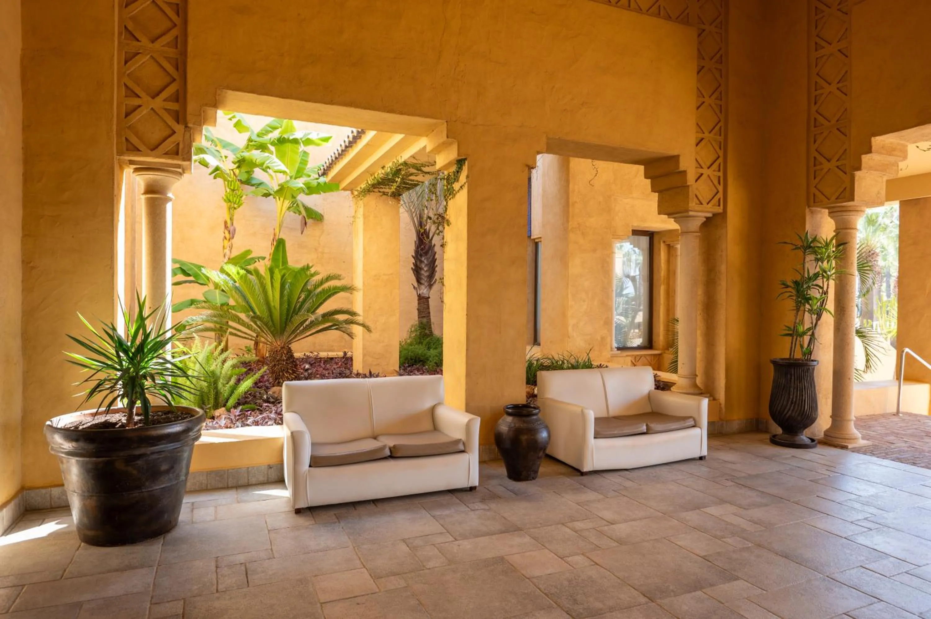 Area and facilities, Seating Area in Iberostar Isla Canela