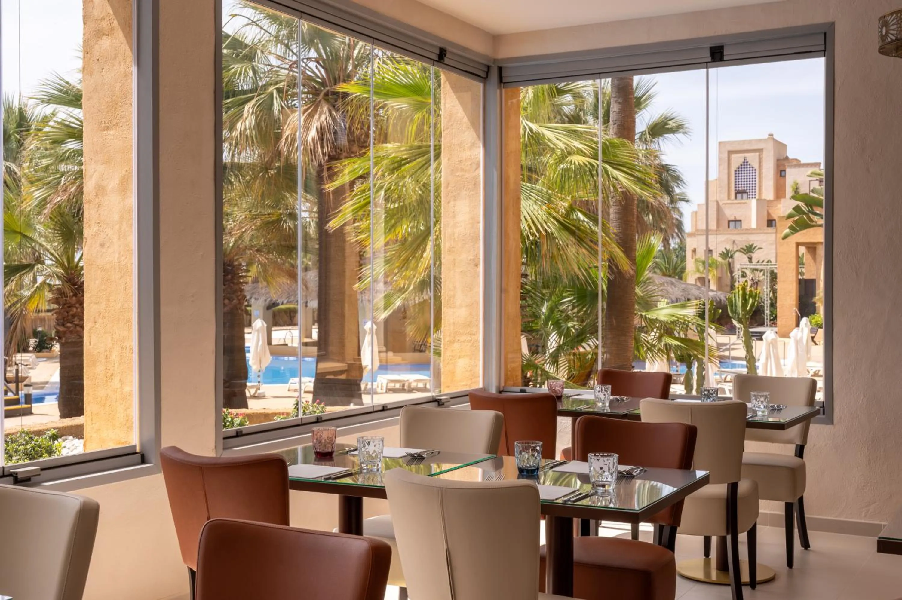 Restaurant/places to eat in Vila Gale Isla Canela