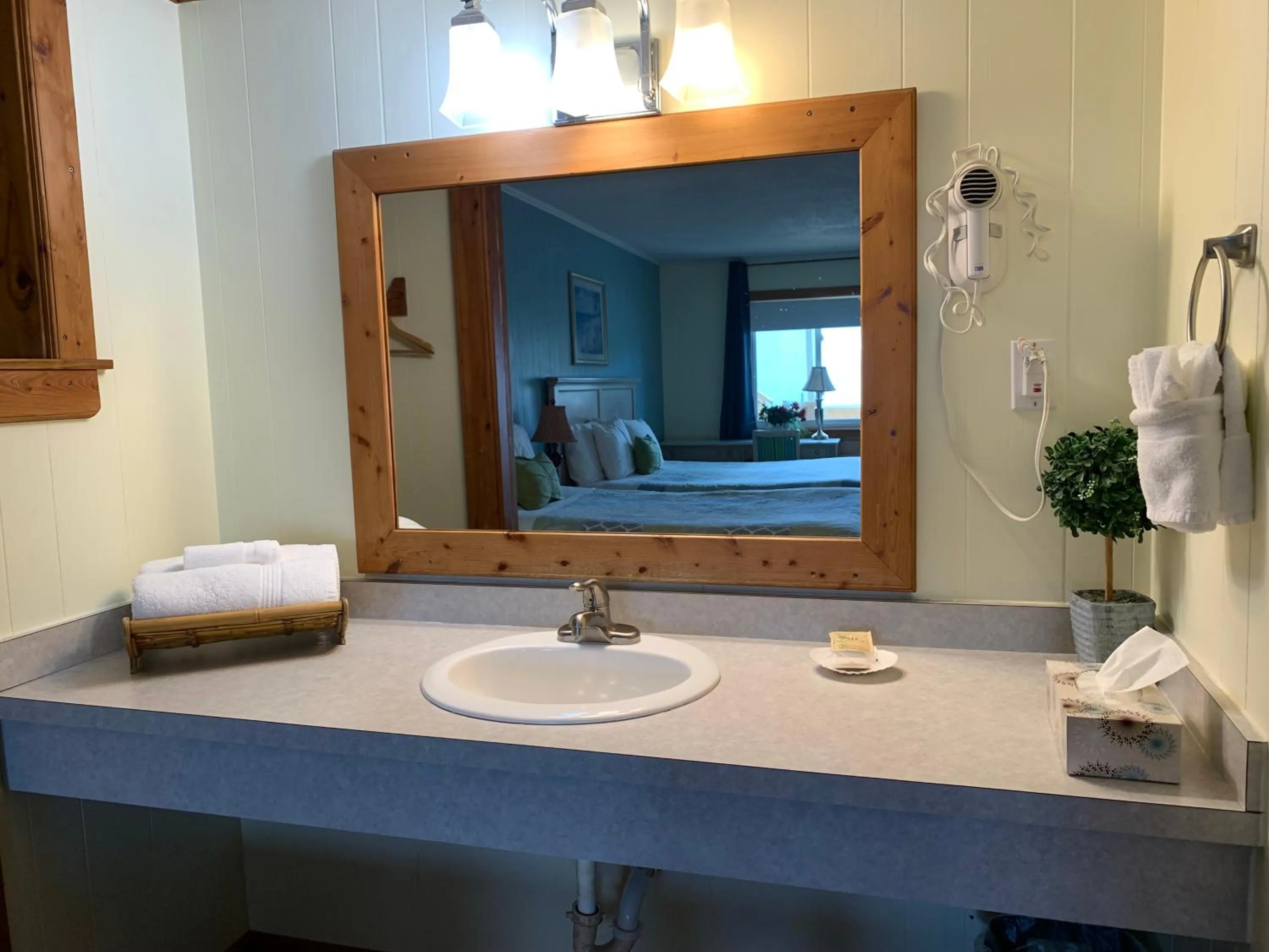 towels in Cape Pines Motel