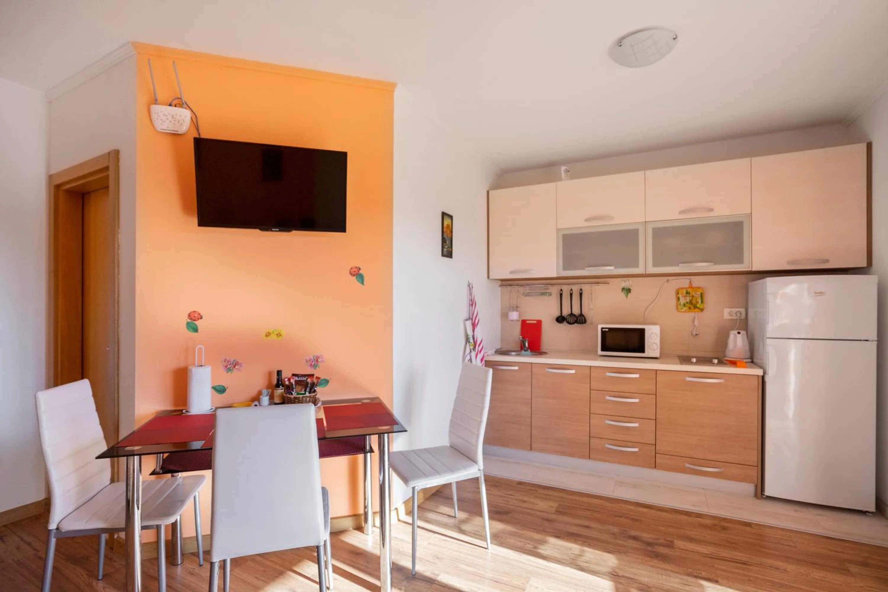Dining area in Apartments Viktoria