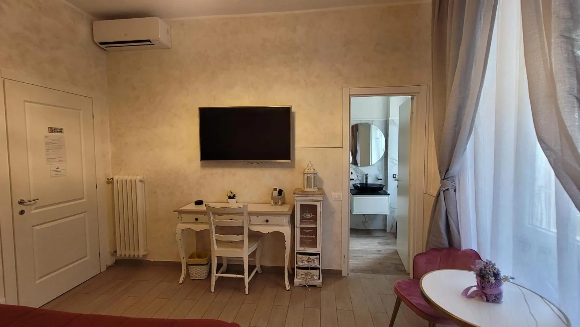 Bedroom, Bed in RomAntic Dreams