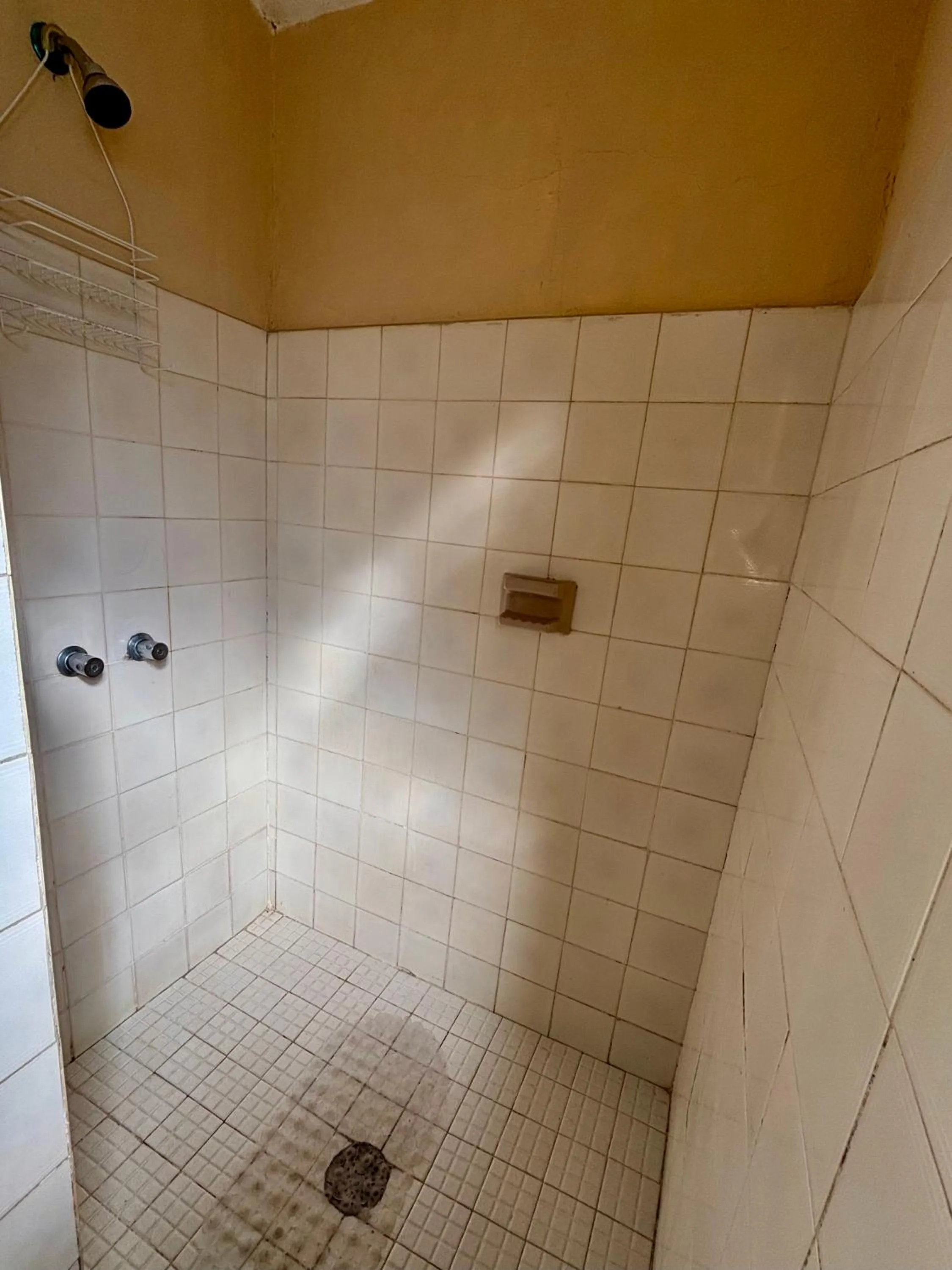 Shower in Hotel Las Palmas By GEstores