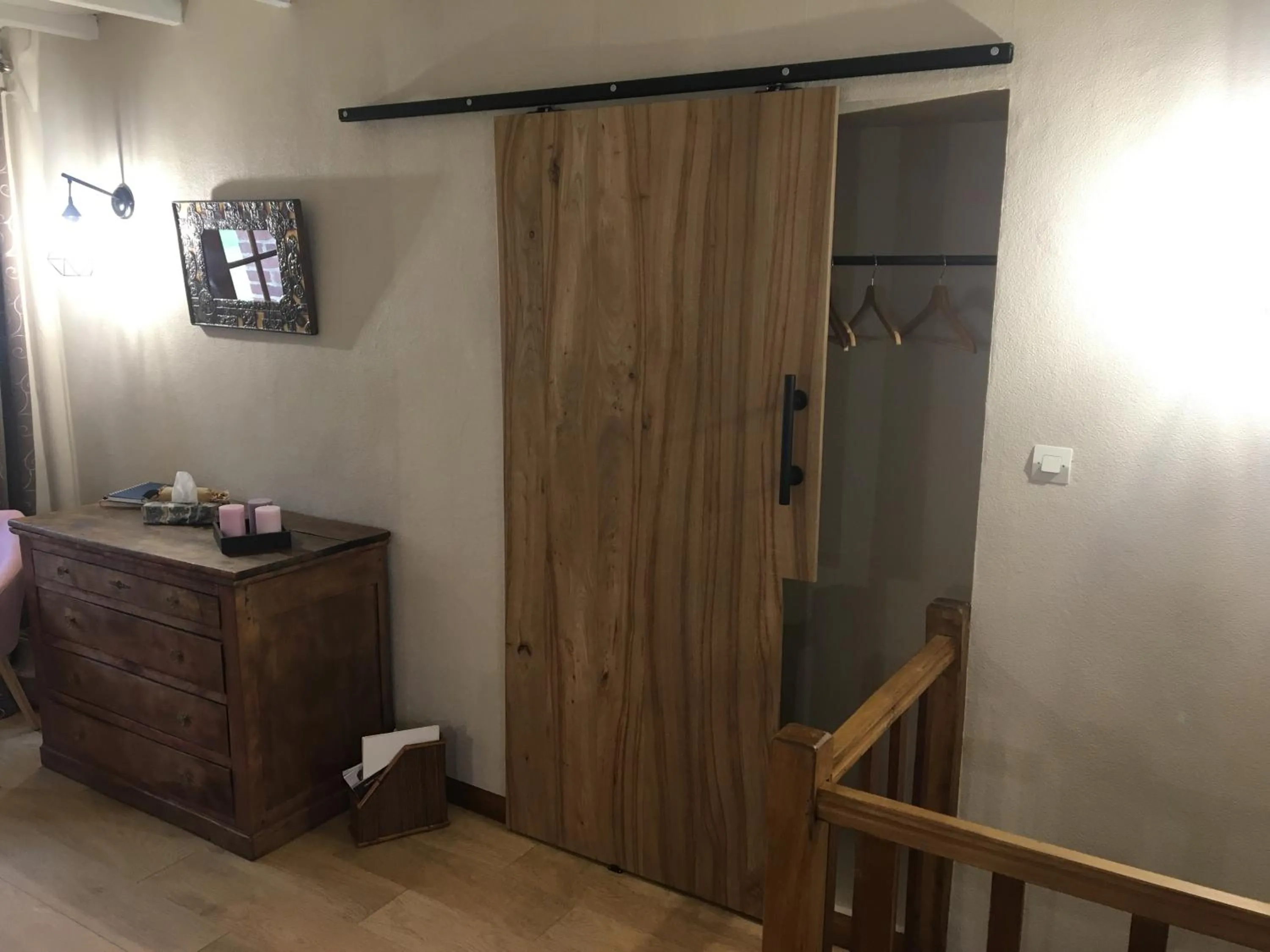 Bedroom in La Commanderie