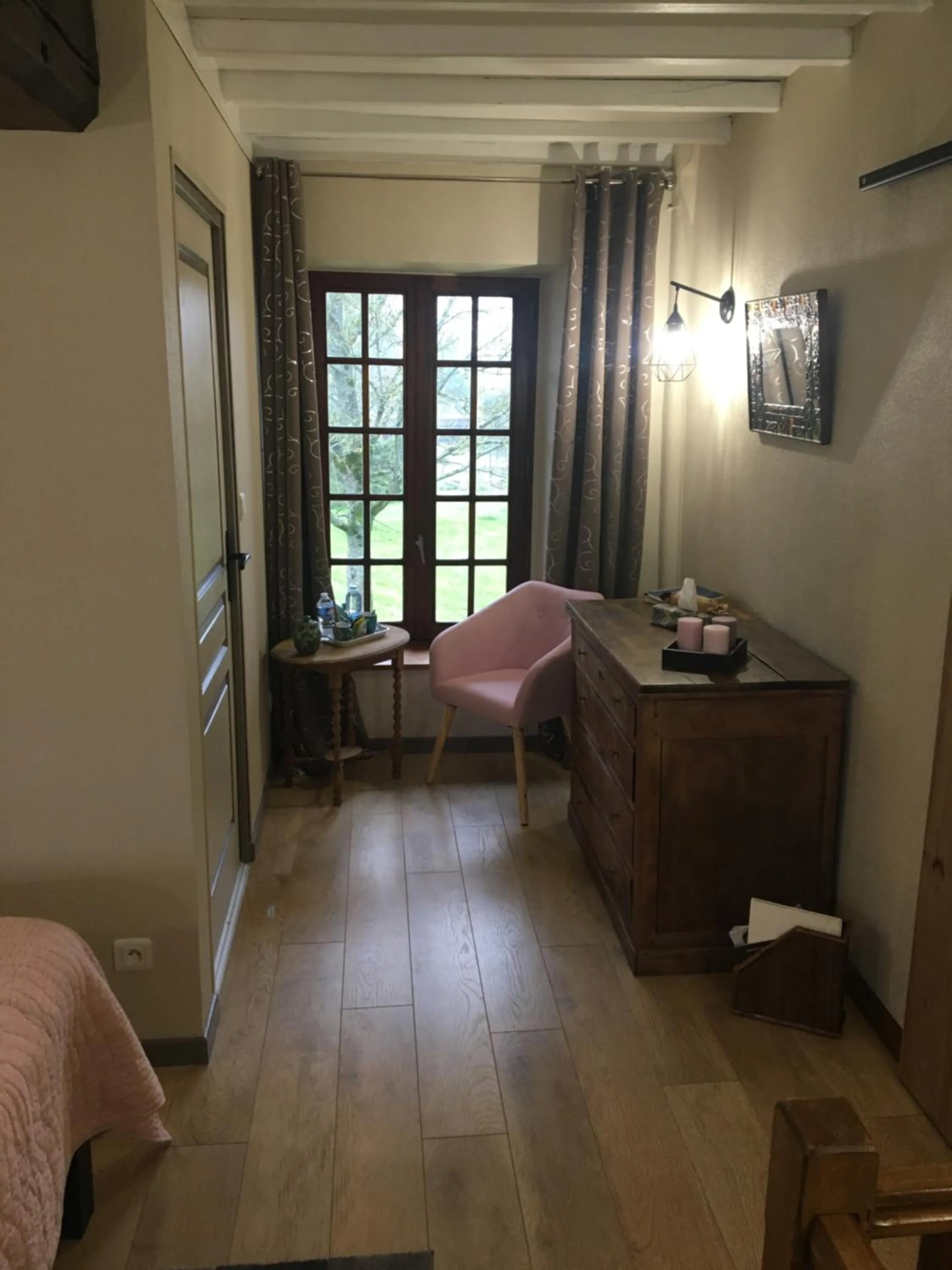 Bedroom in La Commanderie