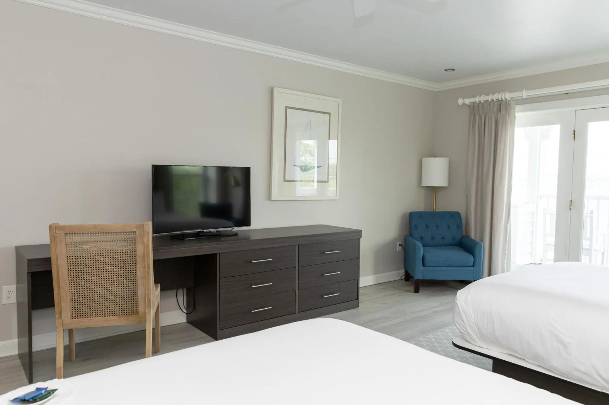 Bedroom, Bed in The Geneva Inn