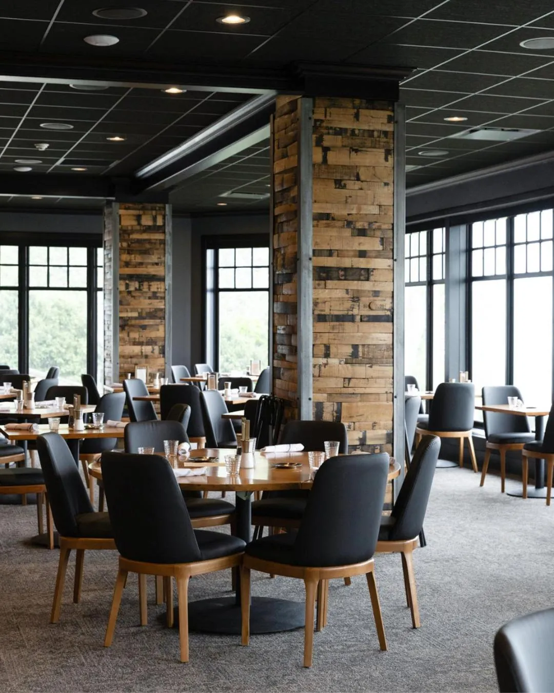 Restaurant/places to eat in The Geneva Inn