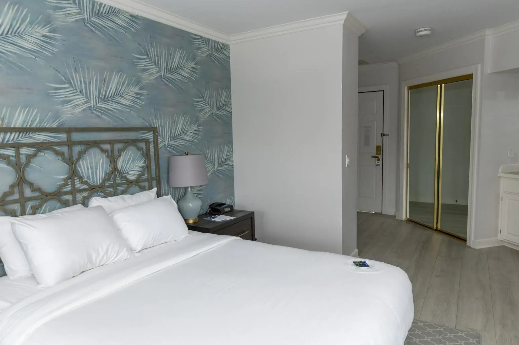 Bedroom, Bed in The Geneva Inn Bedroom, Bed in The Geneva Inn