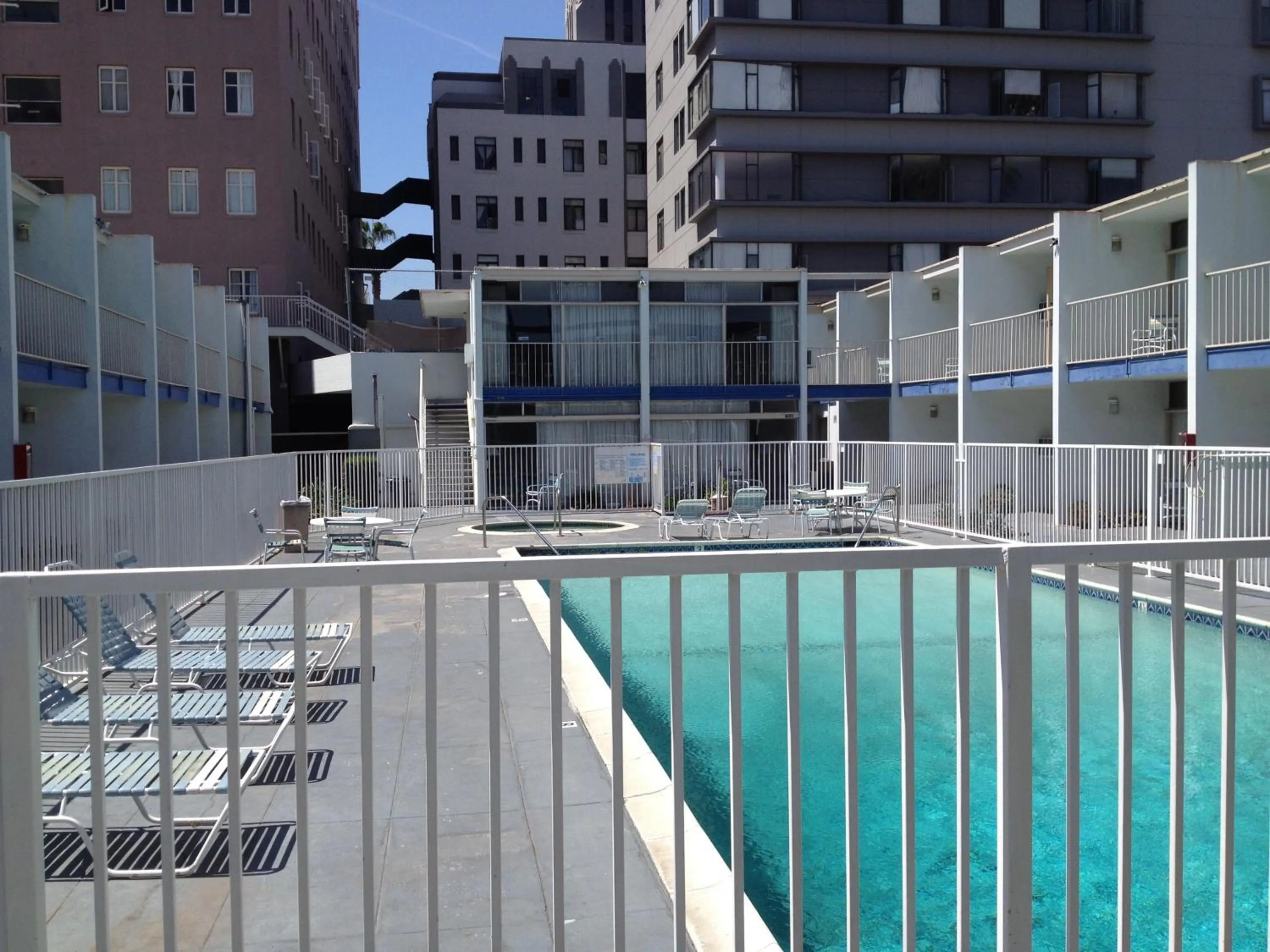 Swimming pool in Inn Of Long Beach