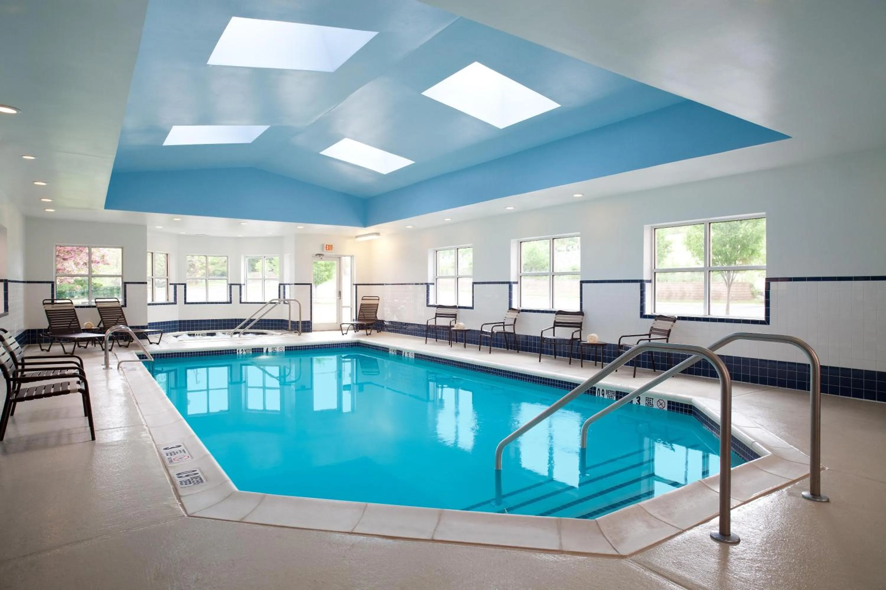 Swimming pool in Hyatt Place Philadelphia/ King of Prussia