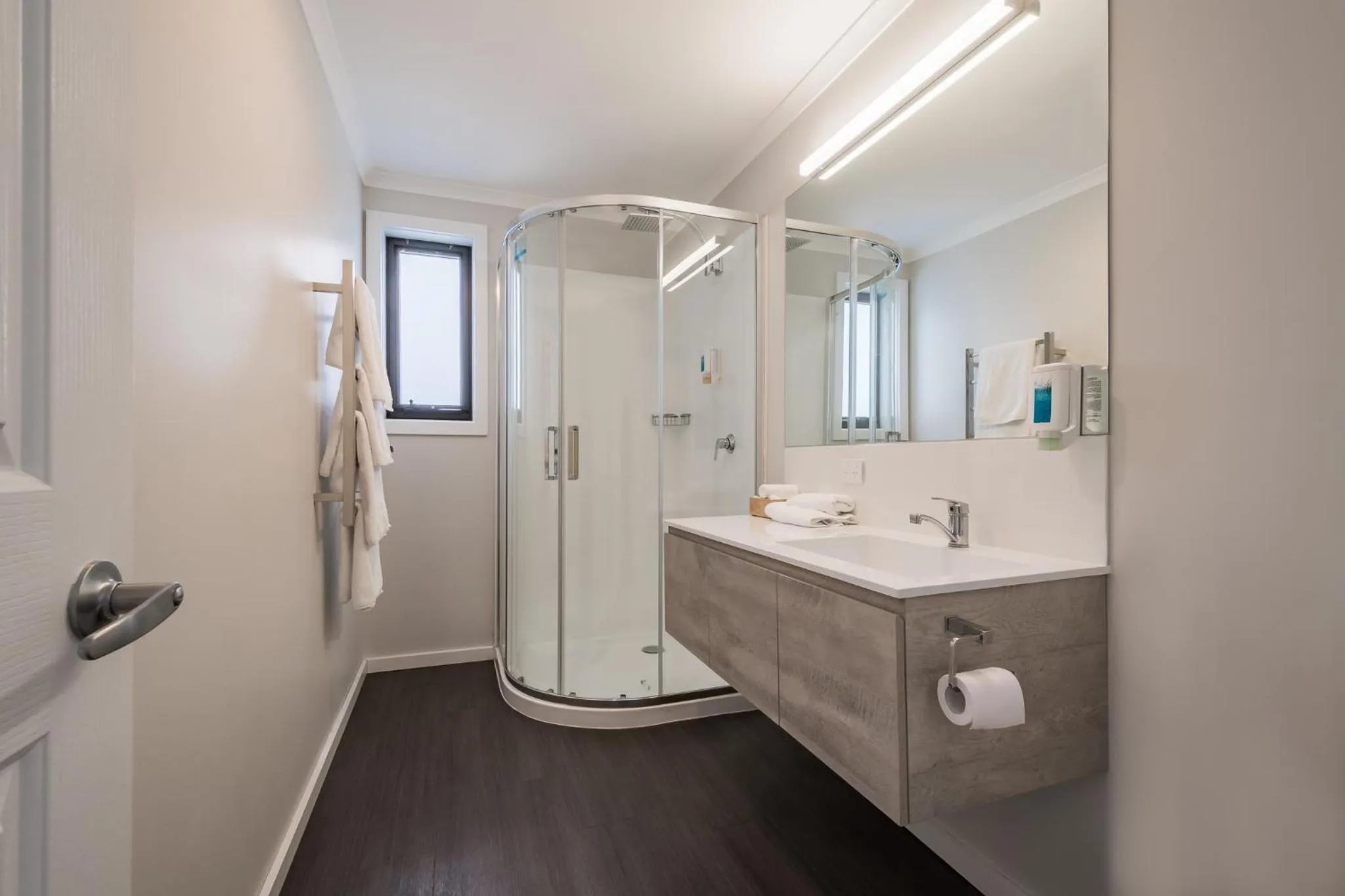 Bathroom in Seabrook Hotel