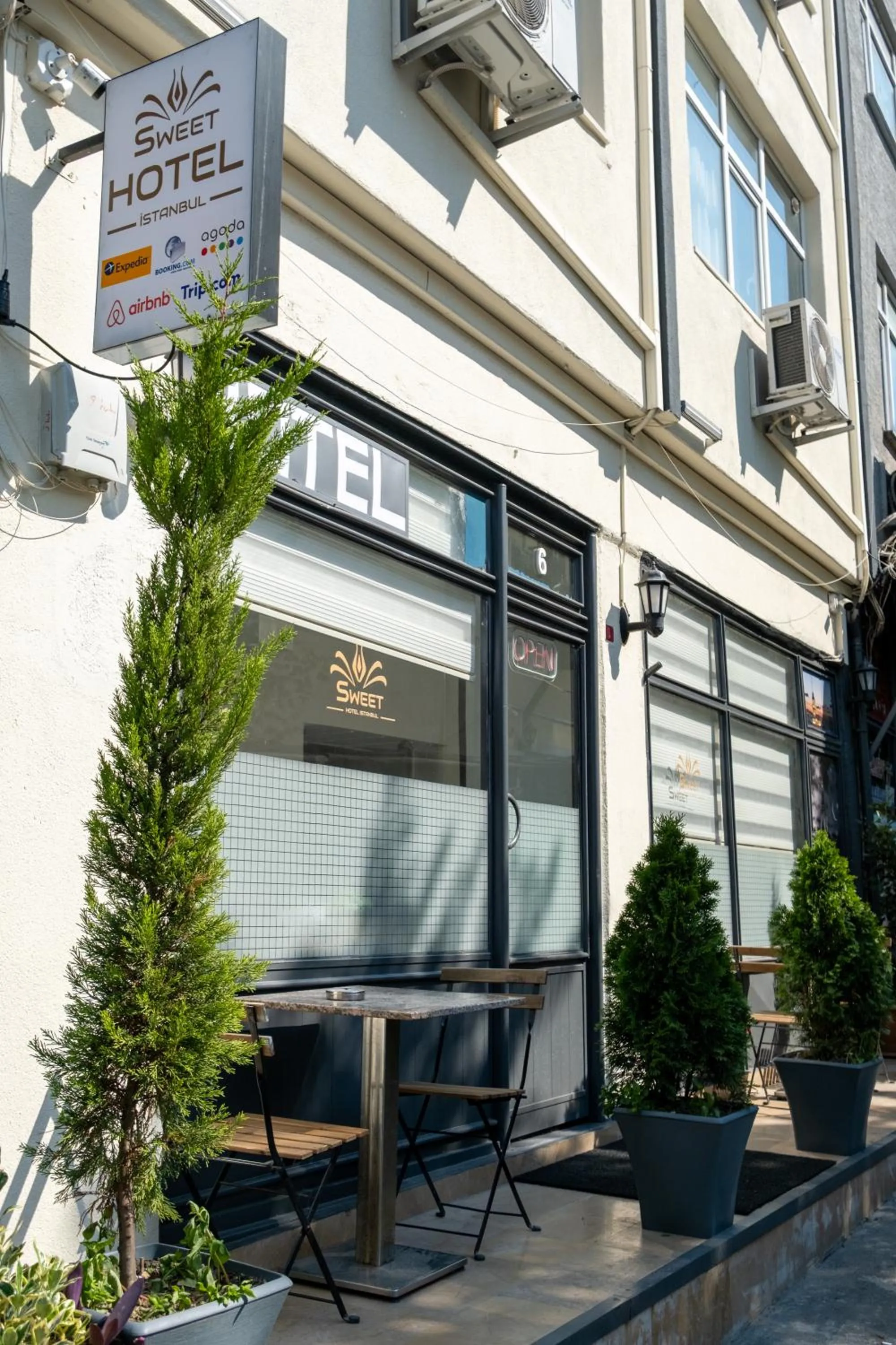 Facade/entrance in Sweet Hotel Istanbul