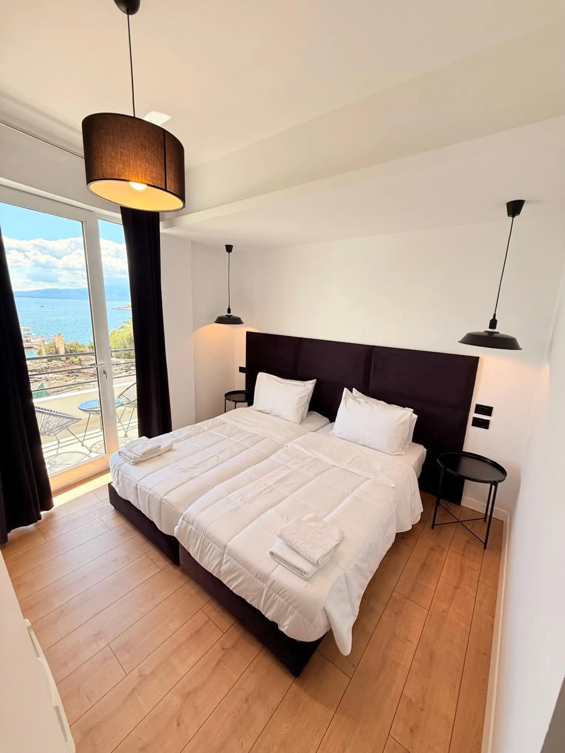 Double Room with Balcony and Sea View in Diamond Boutique Hotel - City Centre Double Room with Balcony and Sea View in Diamond Boutique Hotel - City Centre