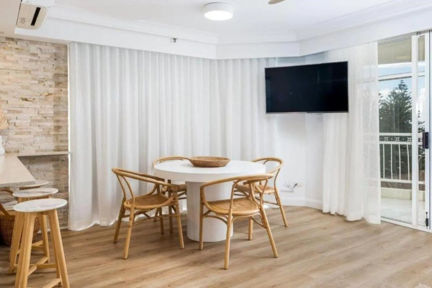 Dining area in Ocean View Coastal Haven in Burleigh Heads