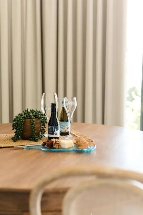 Food and drinks in Tuileries at De Bortoli Rutherglen