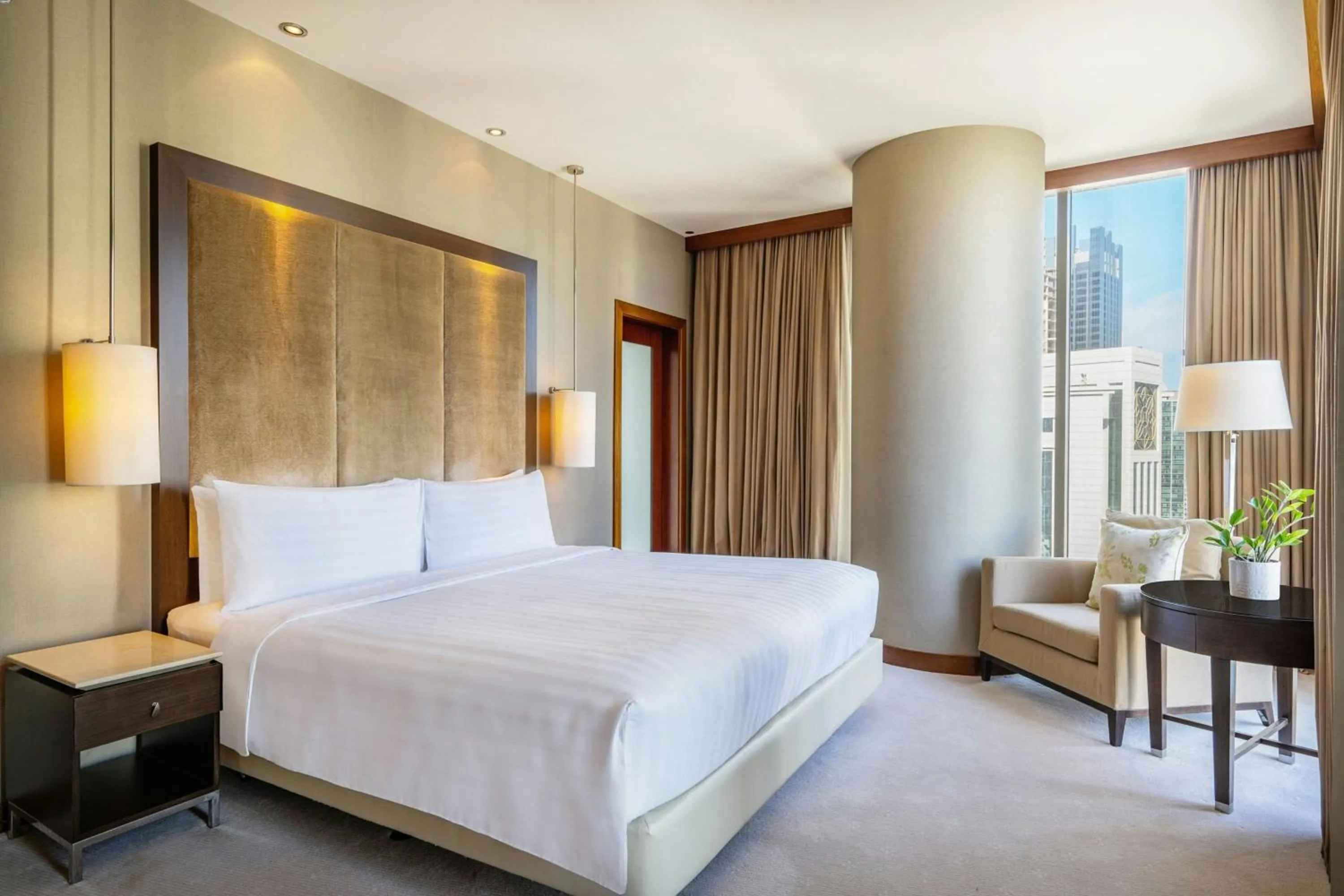 Photo of the whole room, Bed in JW Marriott Marquis City Center Doha