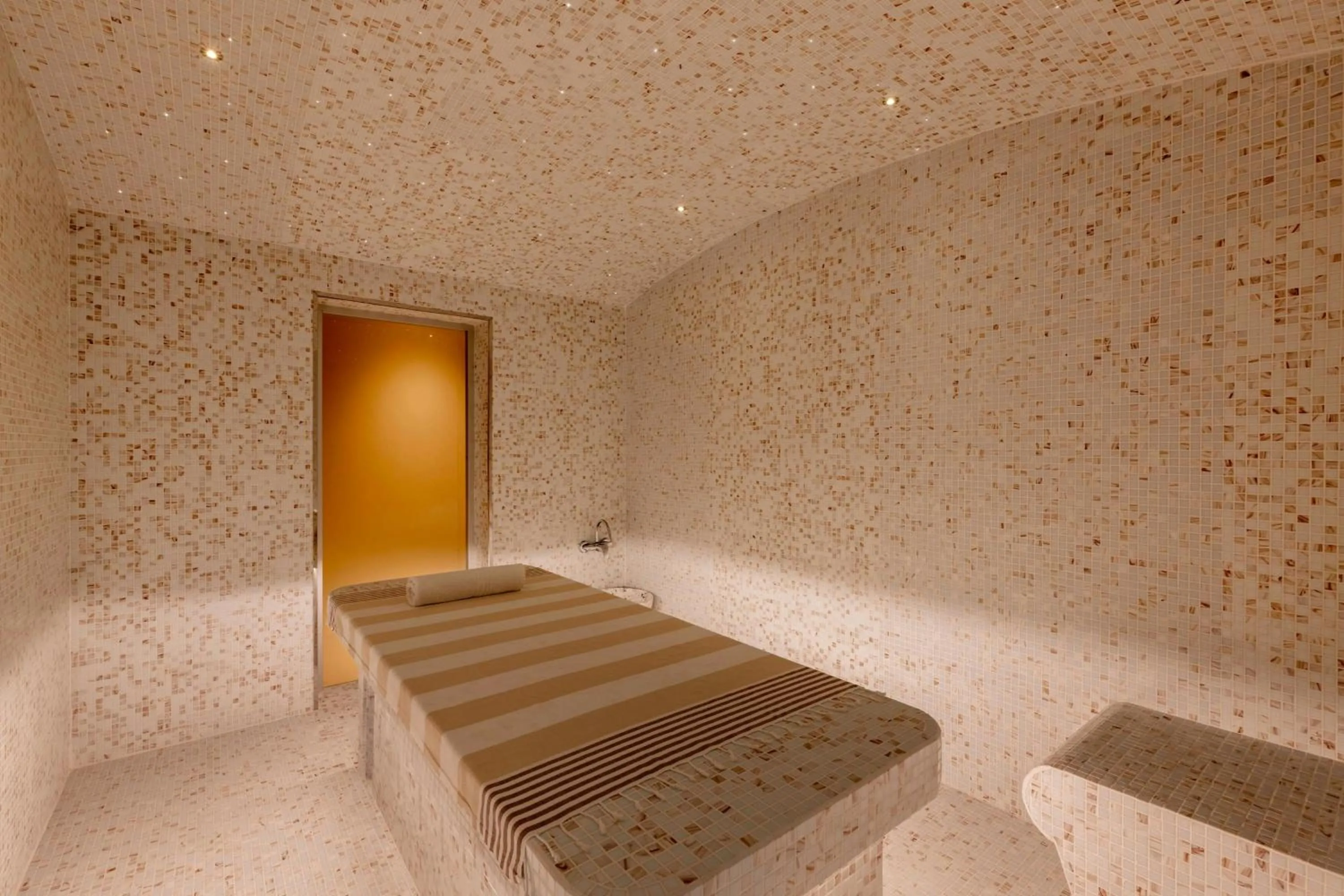 Spa and wellness centre/facilities in JW Marriott Marquis City Center Doha