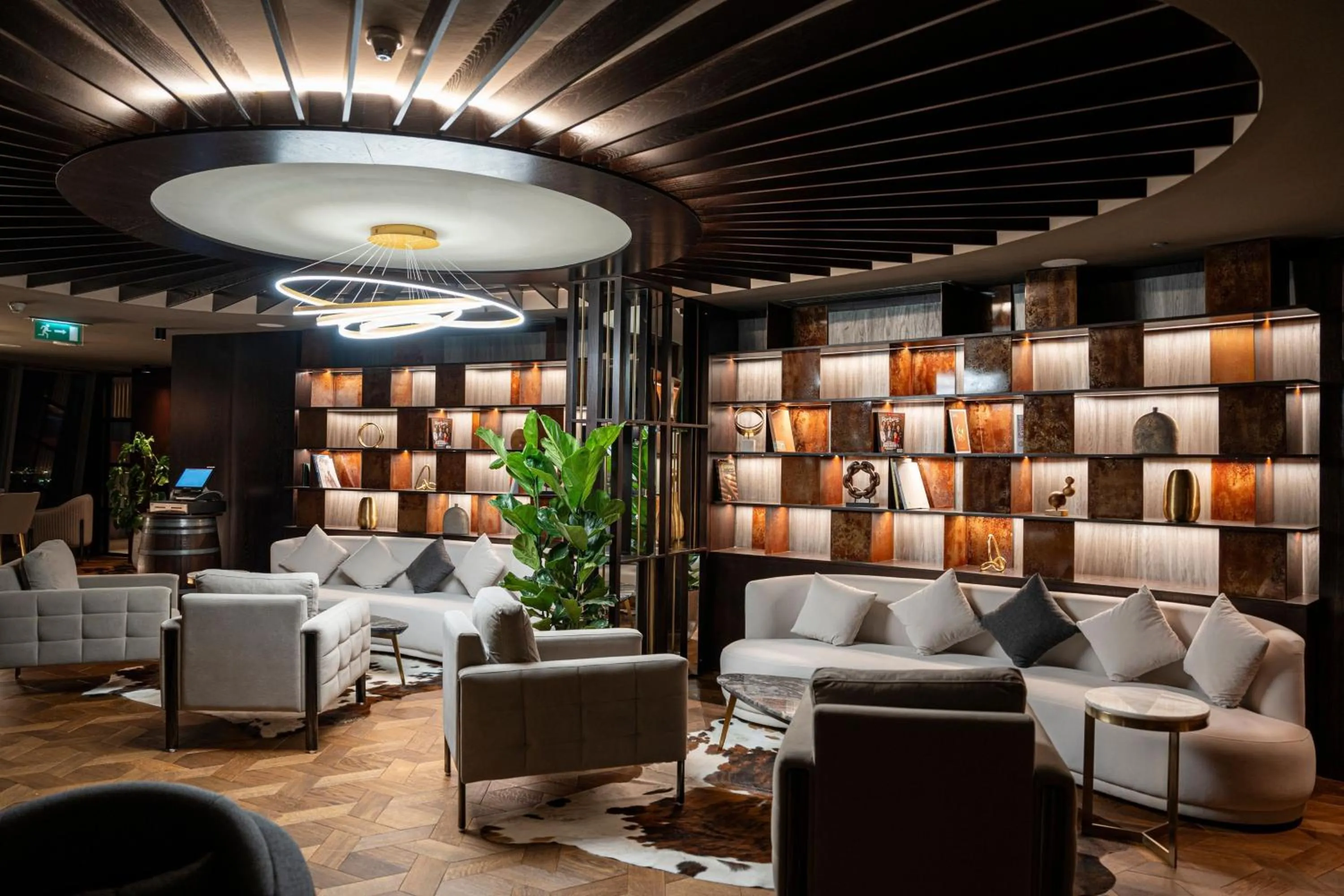 Restaurant/places to eat in JW Marriott Marquis City Center Doha