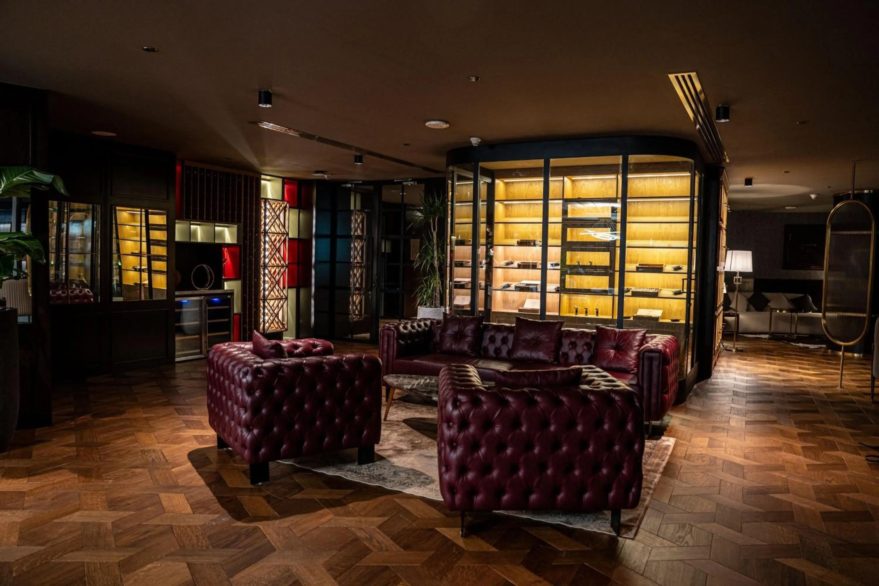 Restaurant/places to eat in JW Marriott Marquis City Center Doha