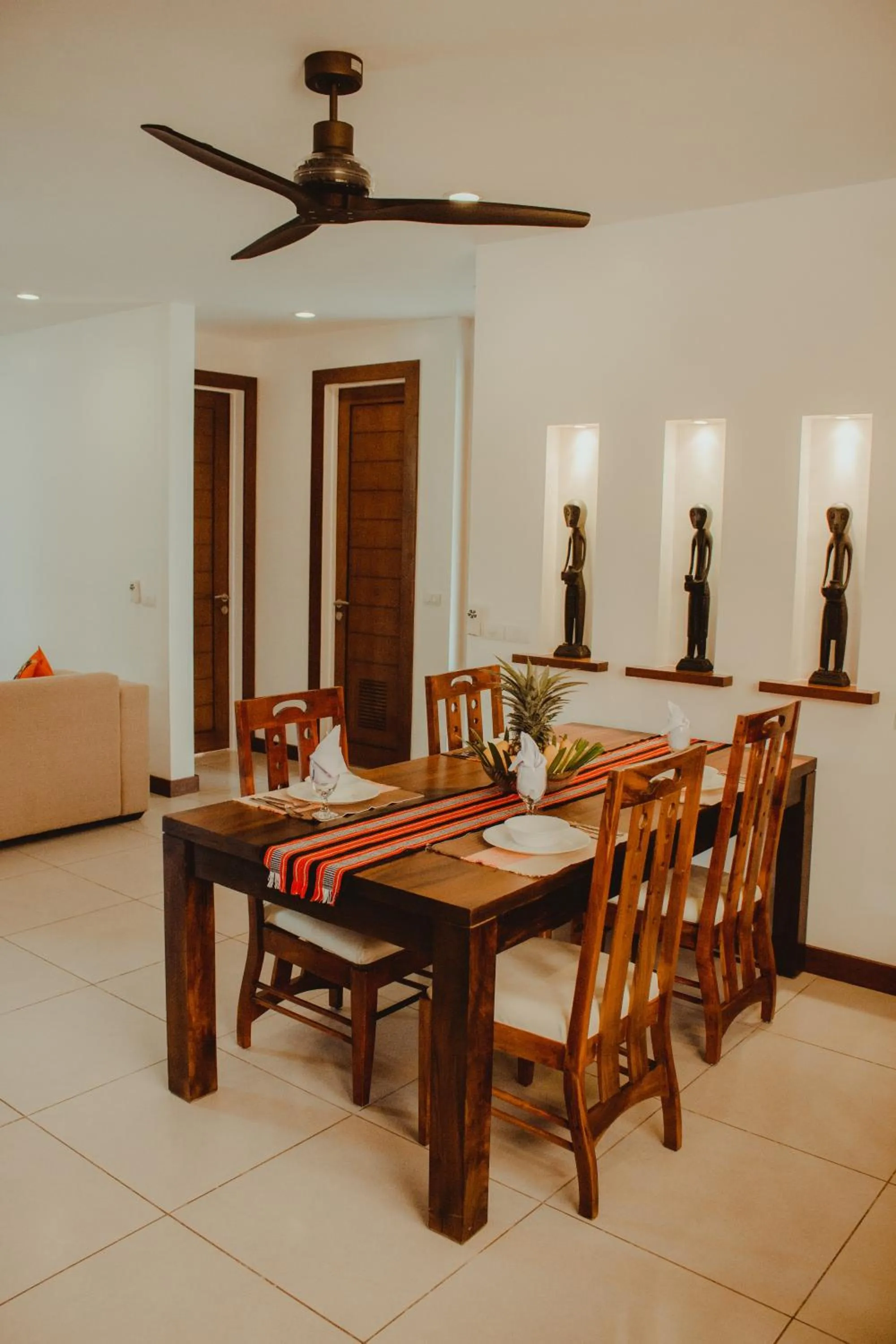 Dining area in Vida Homes Condo Resort